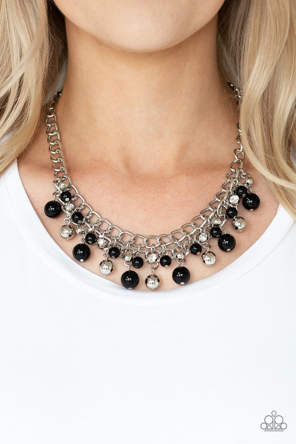 THE BRIDE TO BEAD BLACK-NECKLACE