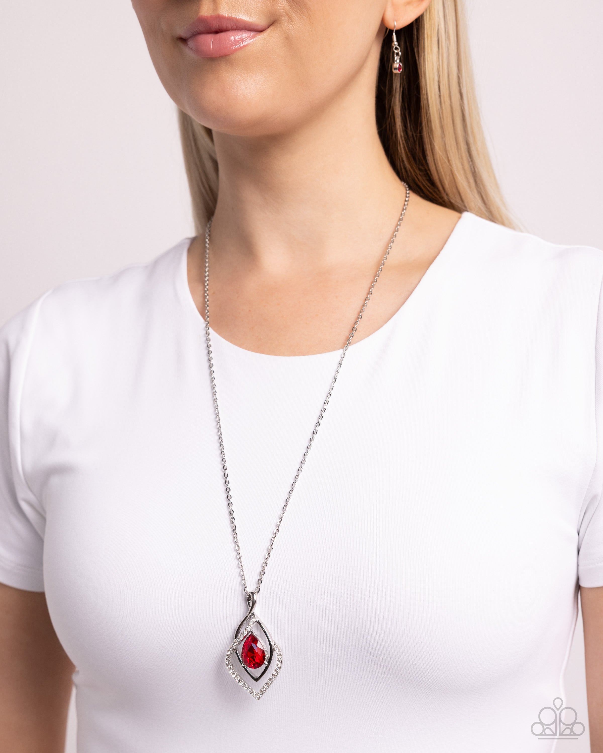 DAUNTLESS DEMURE RED-NECKLACE