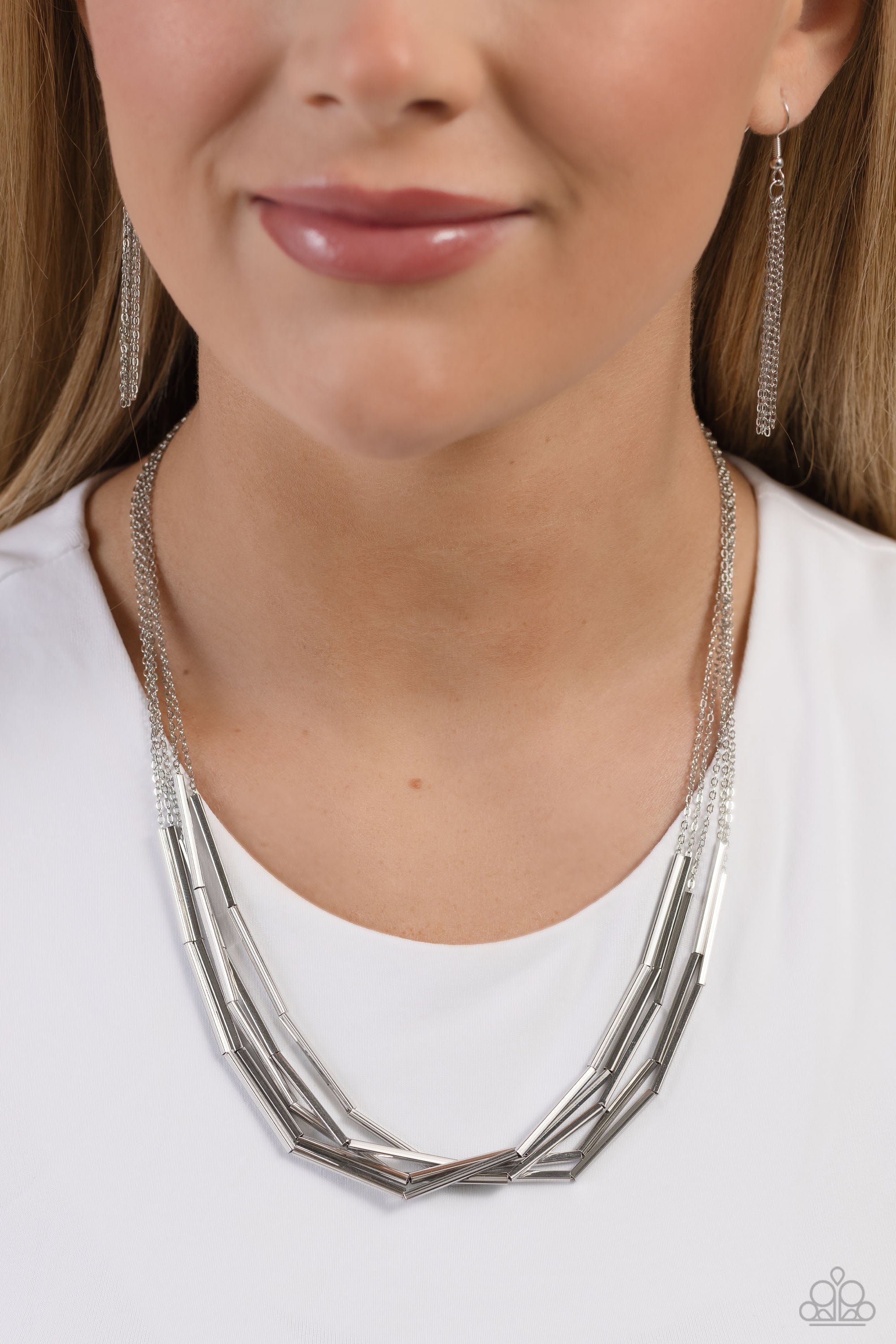 DYNAMIC DEFAULT SILVER-NECKLACE