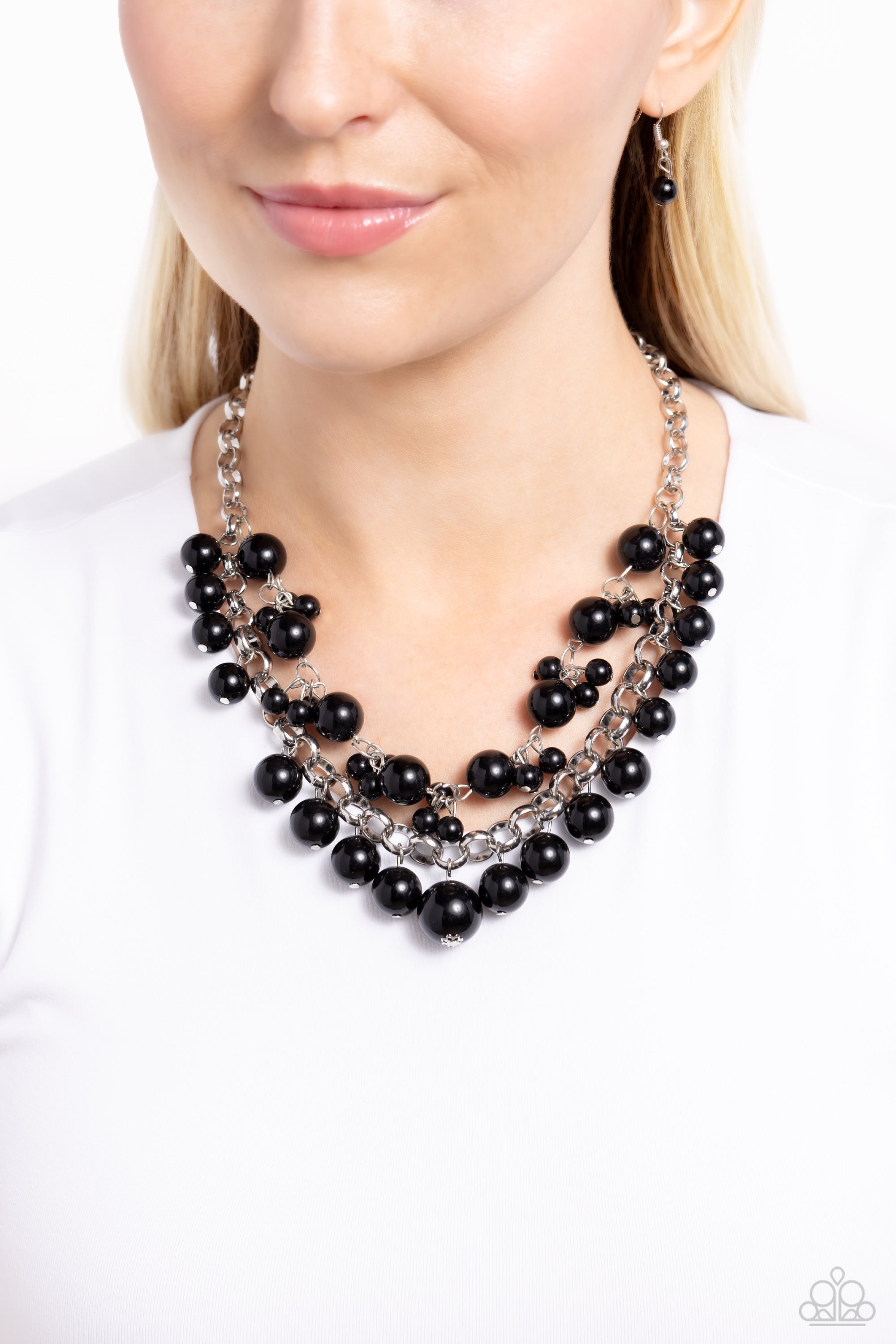 BALLROOM SERVICE BLACK-NECKLACE