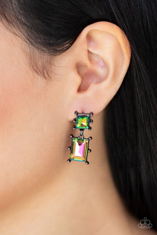 COSMIC QUEEN MULTI-EARRINGS