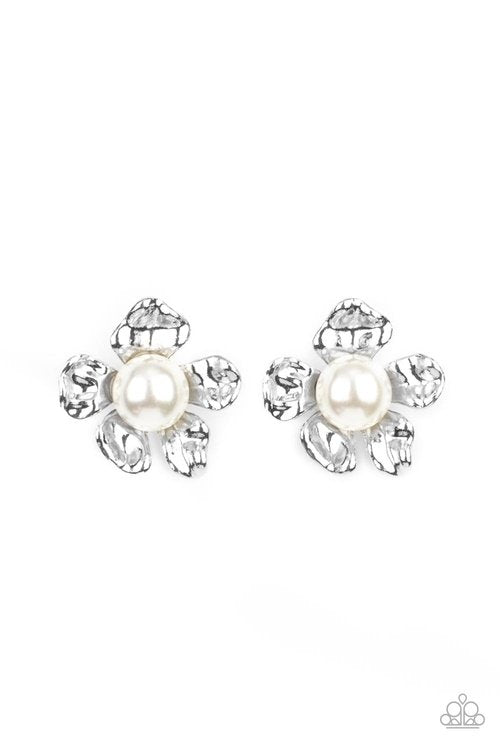 APPLE BLOSSOM PEARLS WHITE-EARRINGS