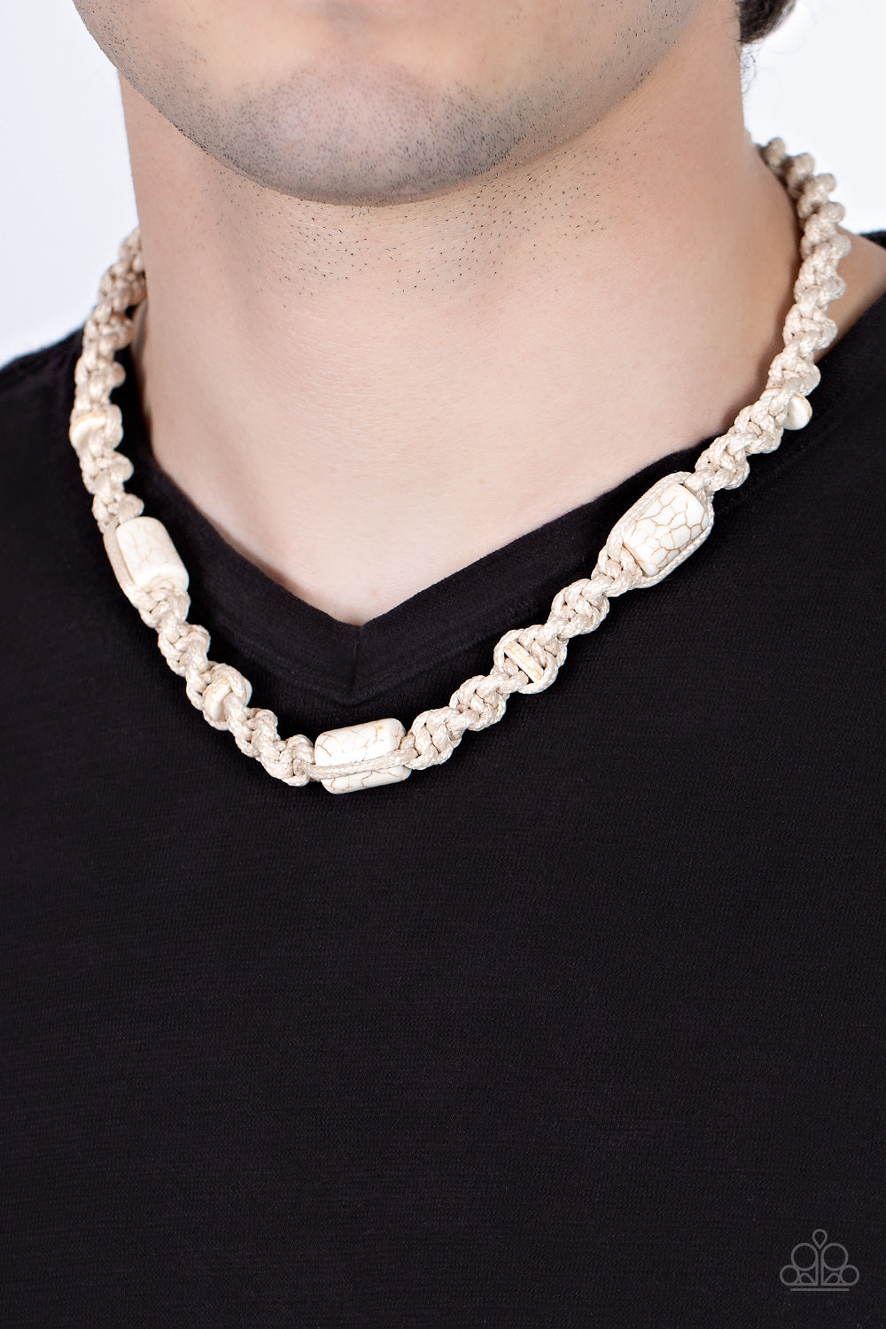 EXPLORER EXCLUSIVE WHITE-NECKLACE