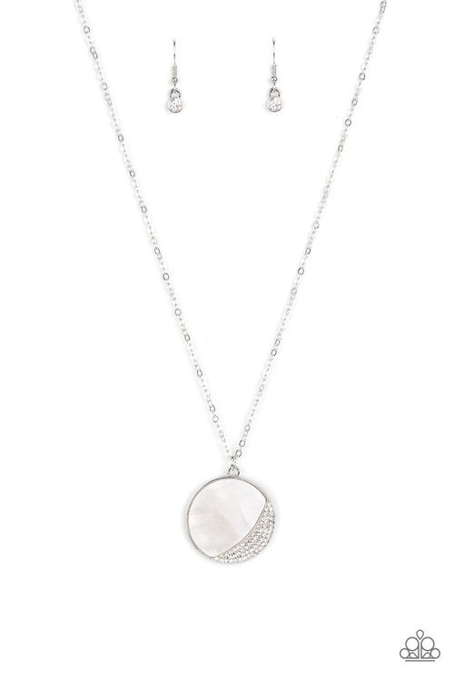 OCEANIC ECLIPSE WHITE-NECKLACE