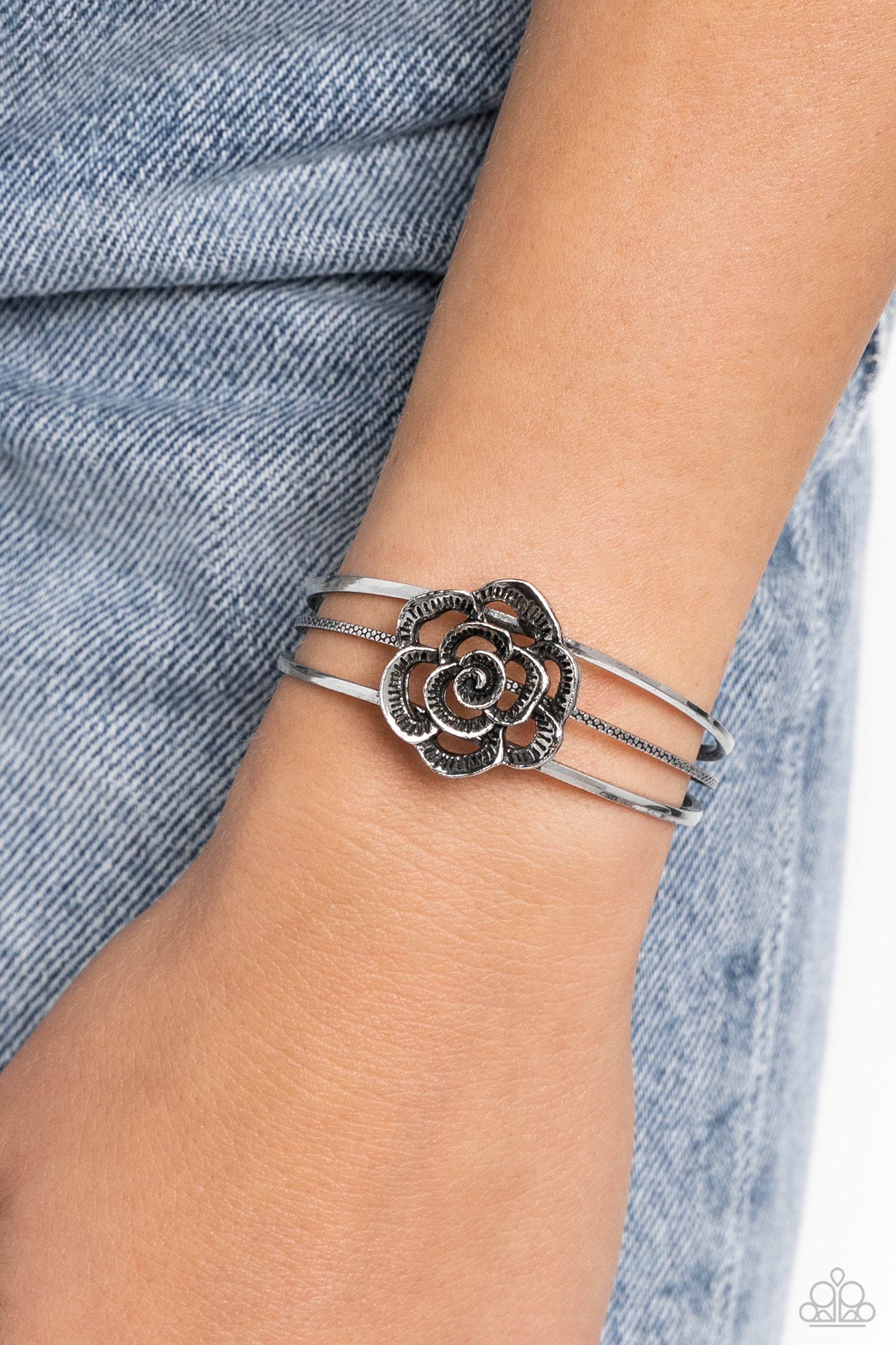 ROSY REPOSE SILVER-BRACELET