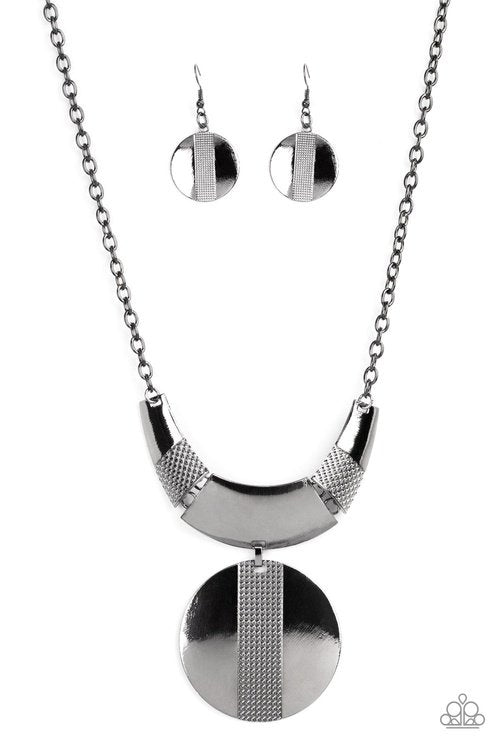 METALLIC ENCHANTRESS BLACK-NECKLACE