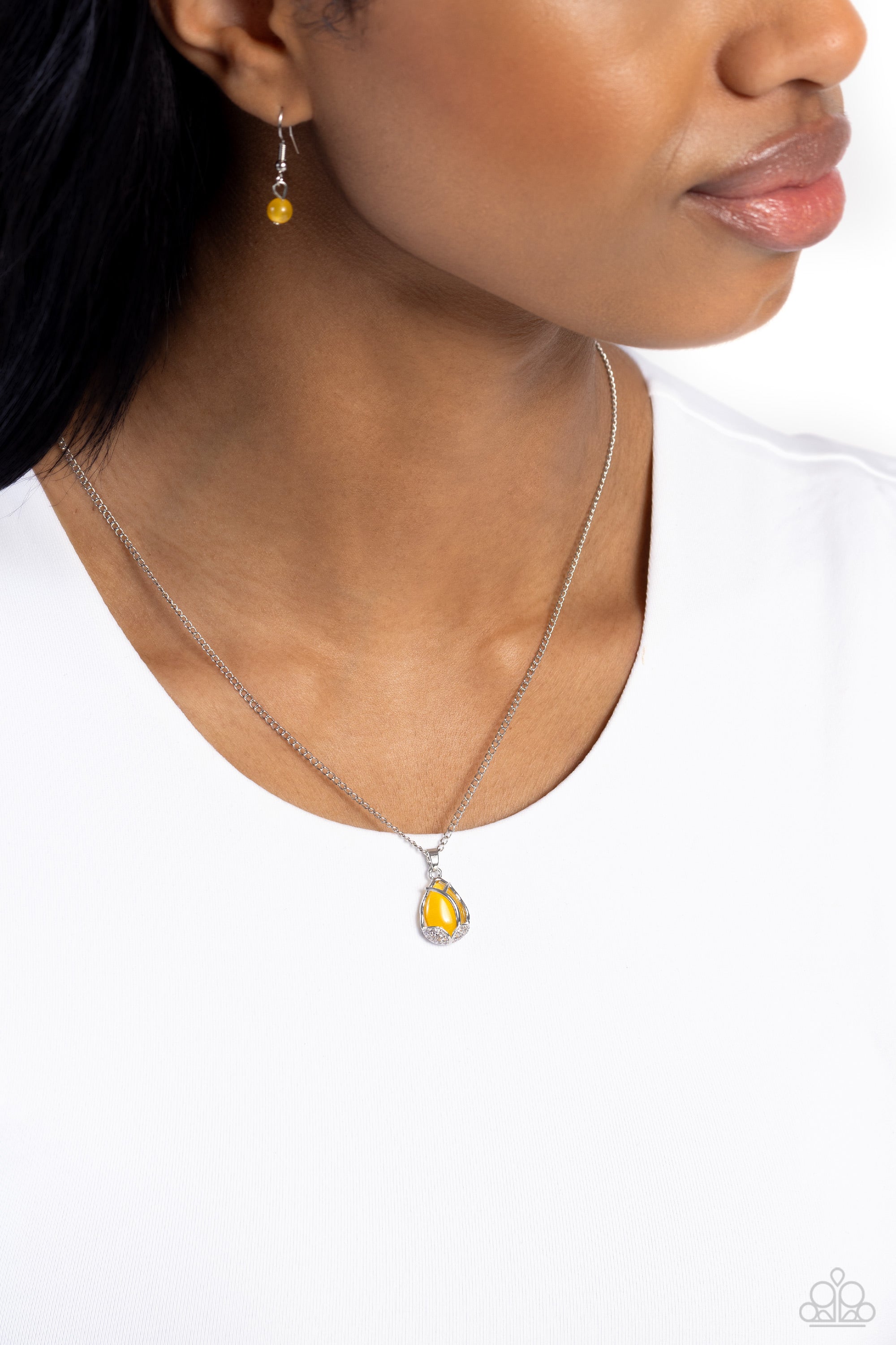 TOP-NOTCH TRINKET YELLOW-NECKLACE