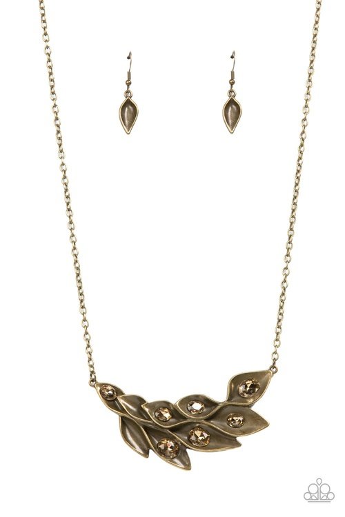 ENVIABLE ELEGANCE BRASS-NECKLACE