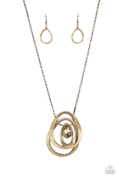 LUMINOUS LABYRINTH BRASS-NECKLACE