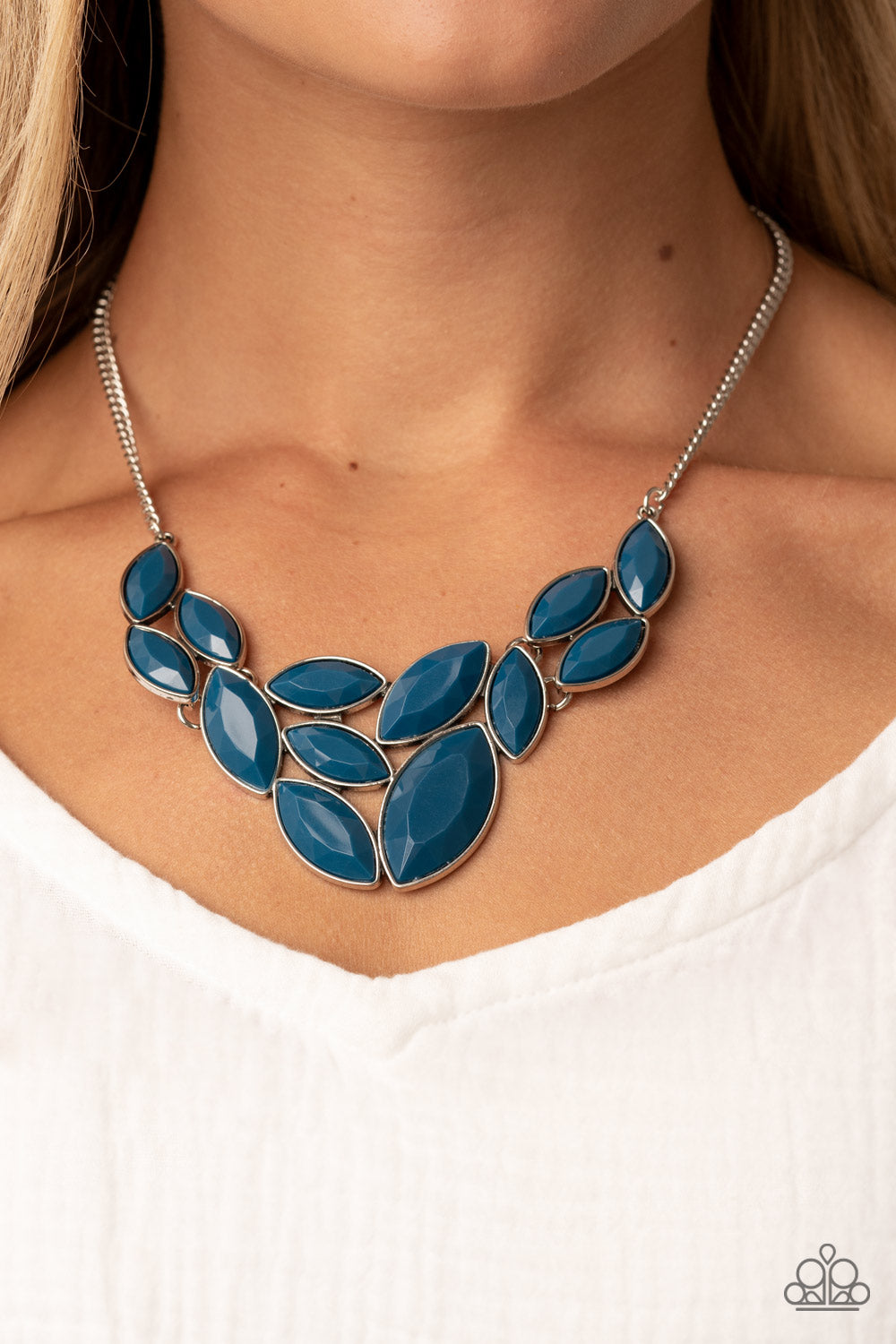 GLITZY GODDESS BLUE-NECKLACE