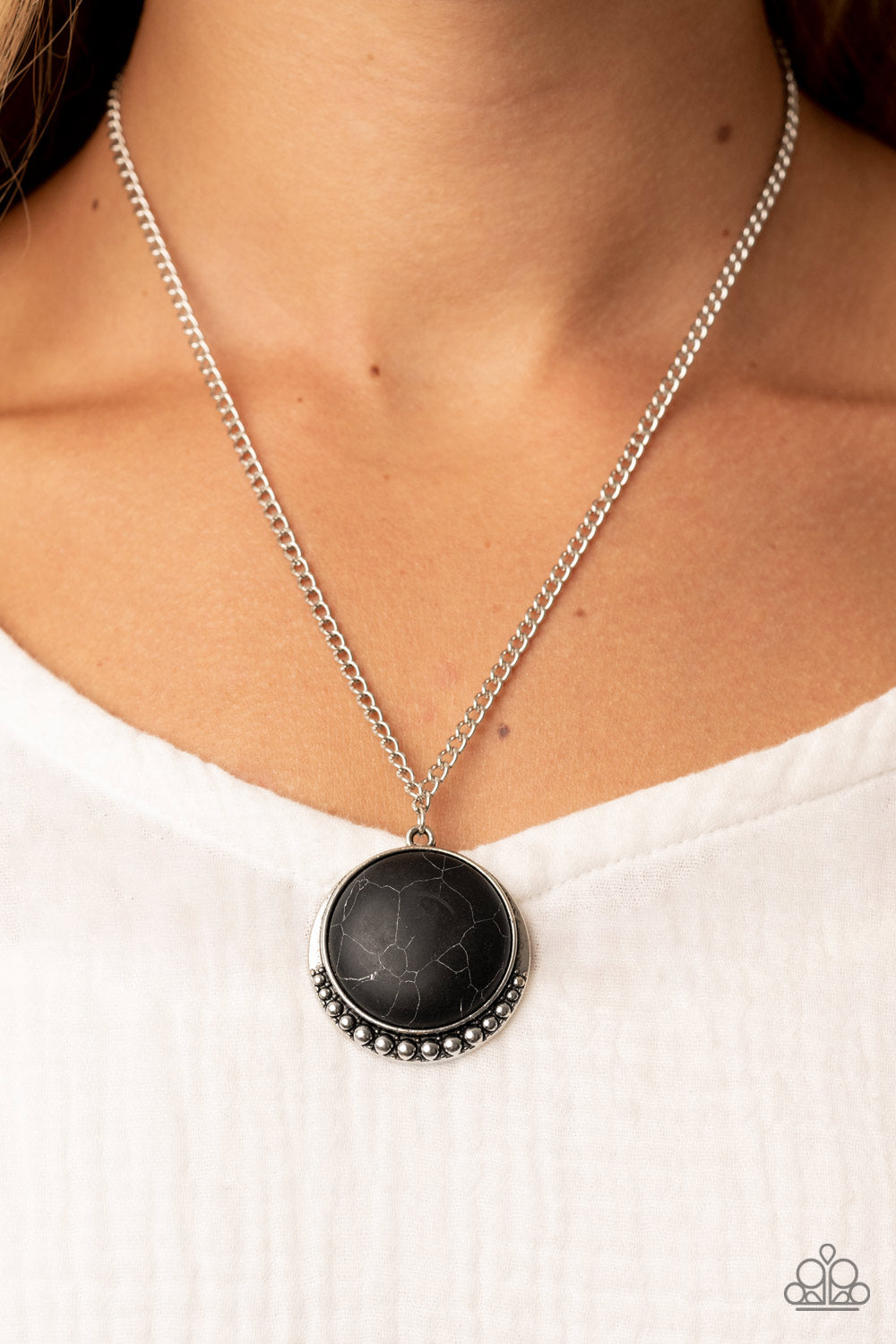 MOJAVE MOON BLACK-NECKLACE