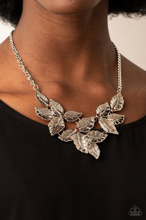 HOLLY HEIRESS BROWN-NECKLACE