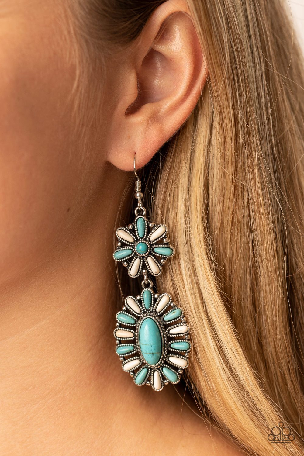 RICHLY RUSTLER MULTI-EARRINGS