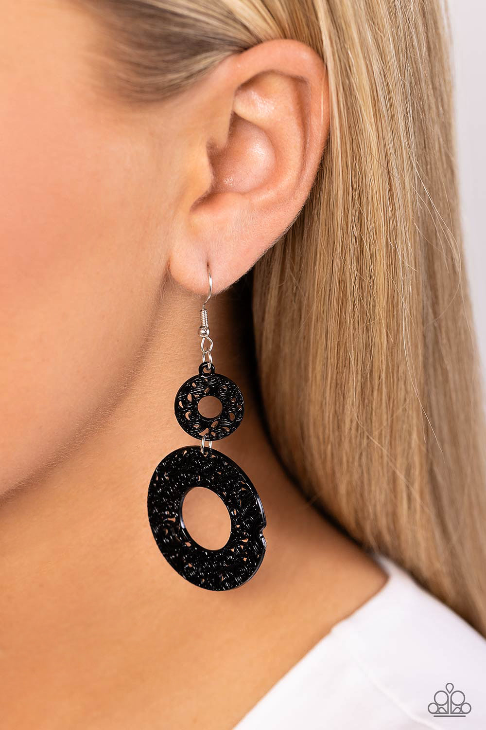 CABO COURTYARD BLACK-EARRINGS