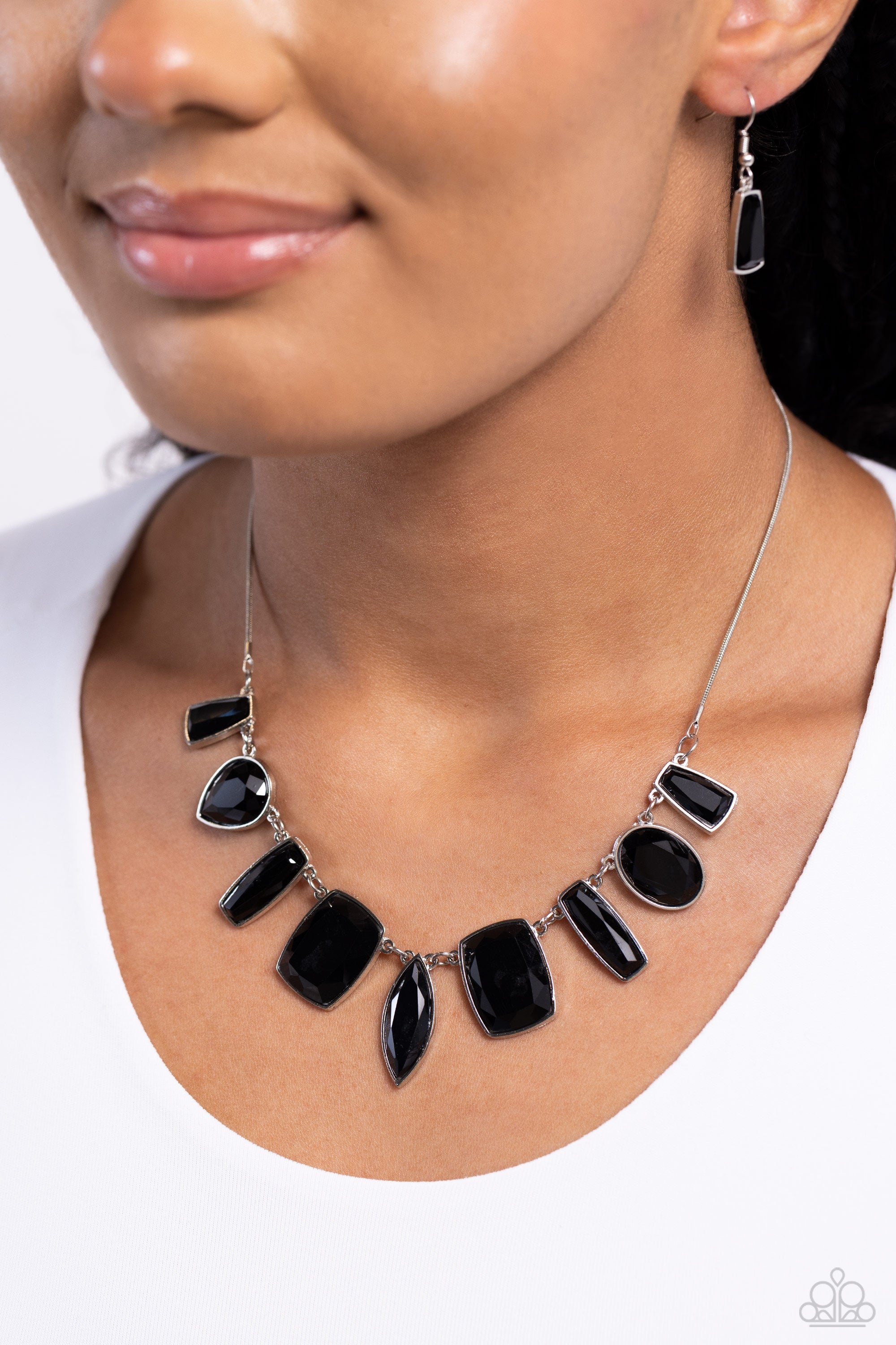 LUSCIOUS LUXE BLACK-NECKLACE