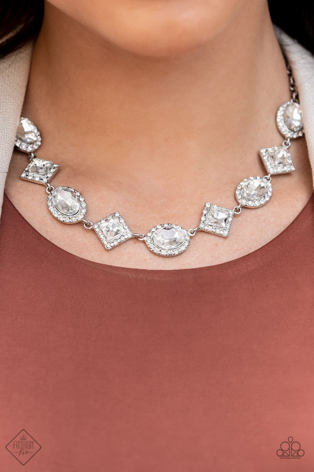 DIAMOND OF THE SEASON WHITE-NECKLACE