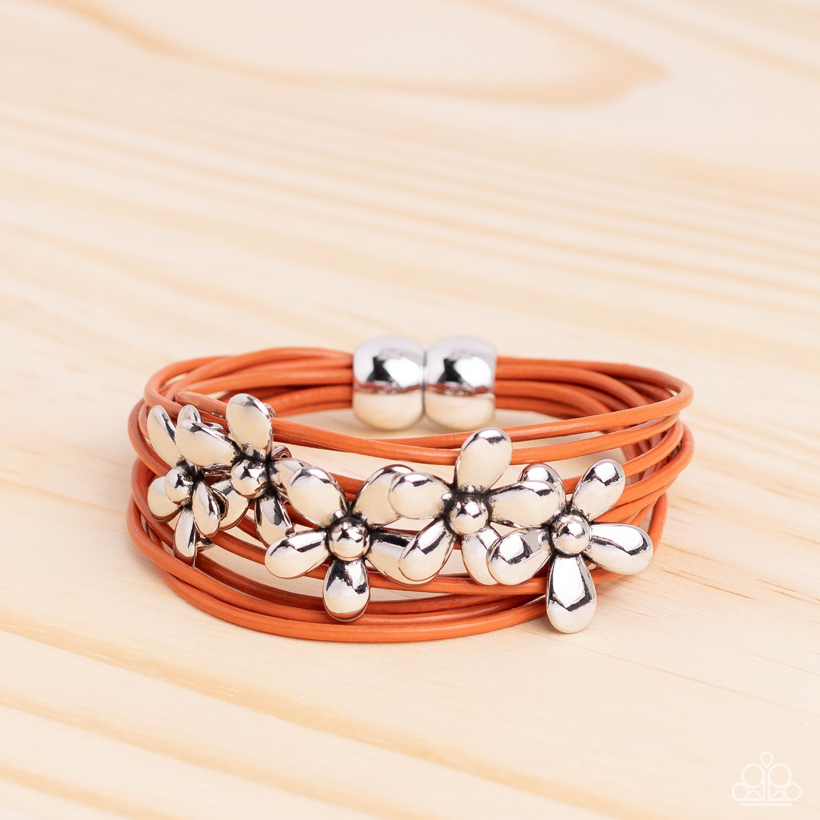 HERE COMES THE BLOOM ORANGE-BRACELET