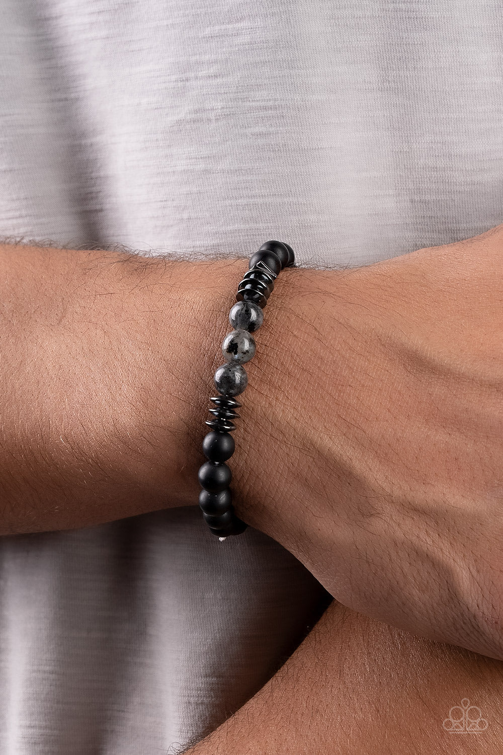 URBAN THERAPY BLACK-BRACELET