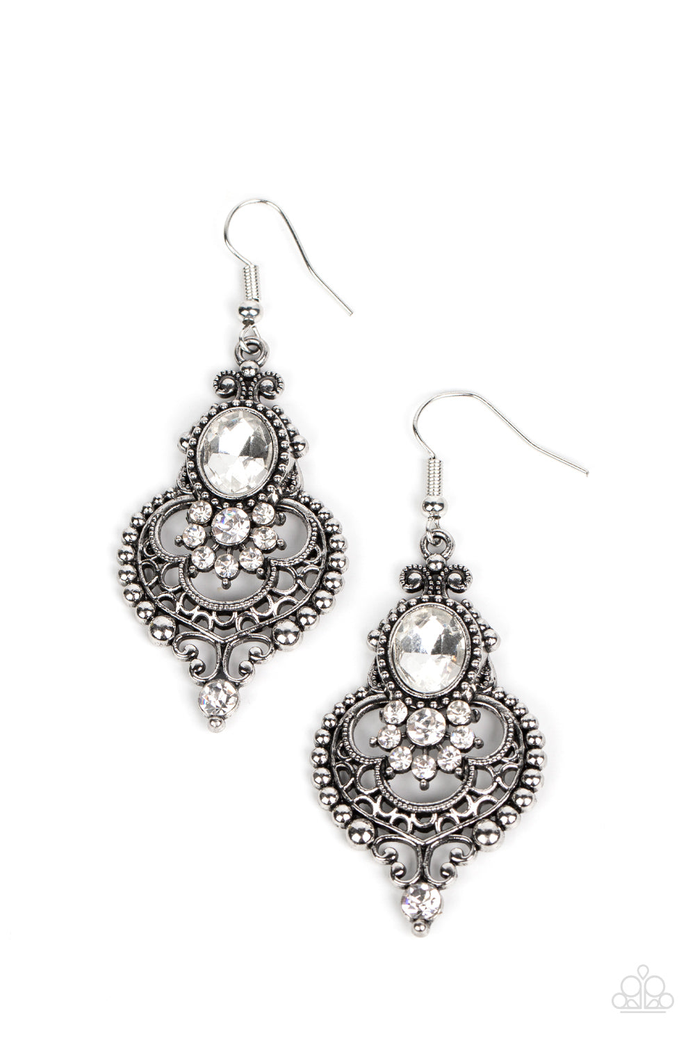 CASTLE CHATEAU WHITE-EARRINGS