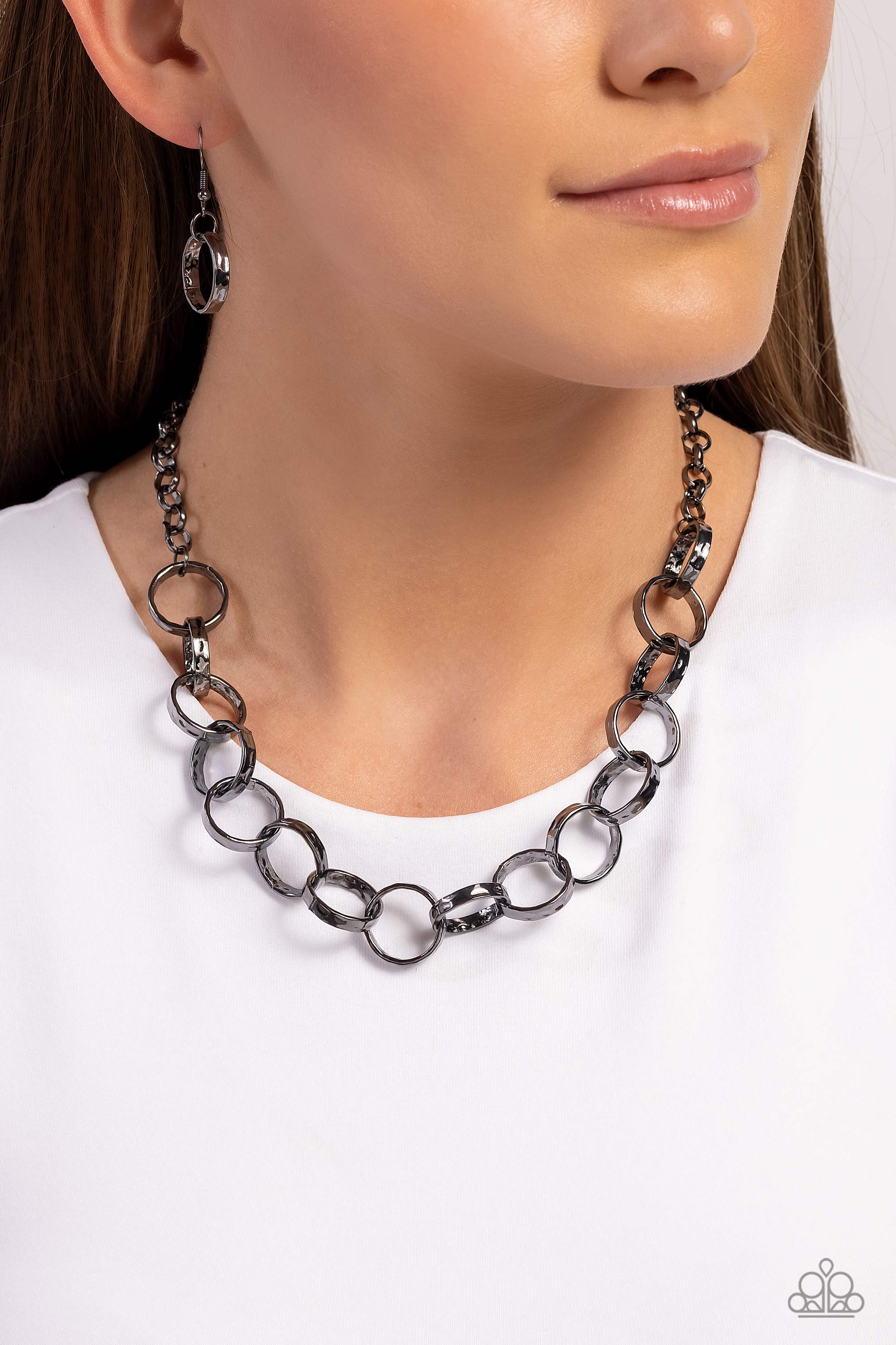 METRO MEDLEY BLACK-NECKLACE