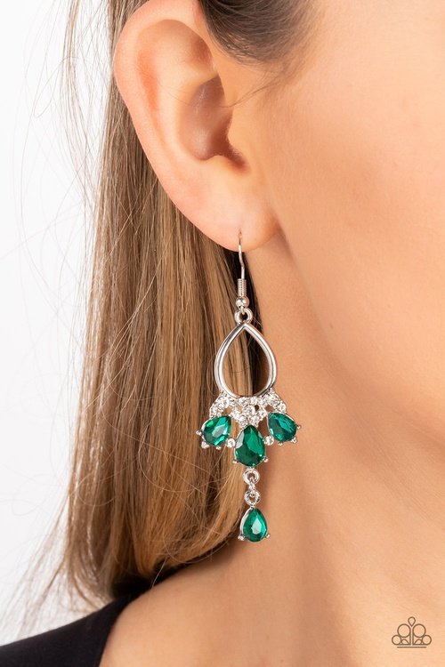 COMING IN CLUTCH GREEN-EARRINGS