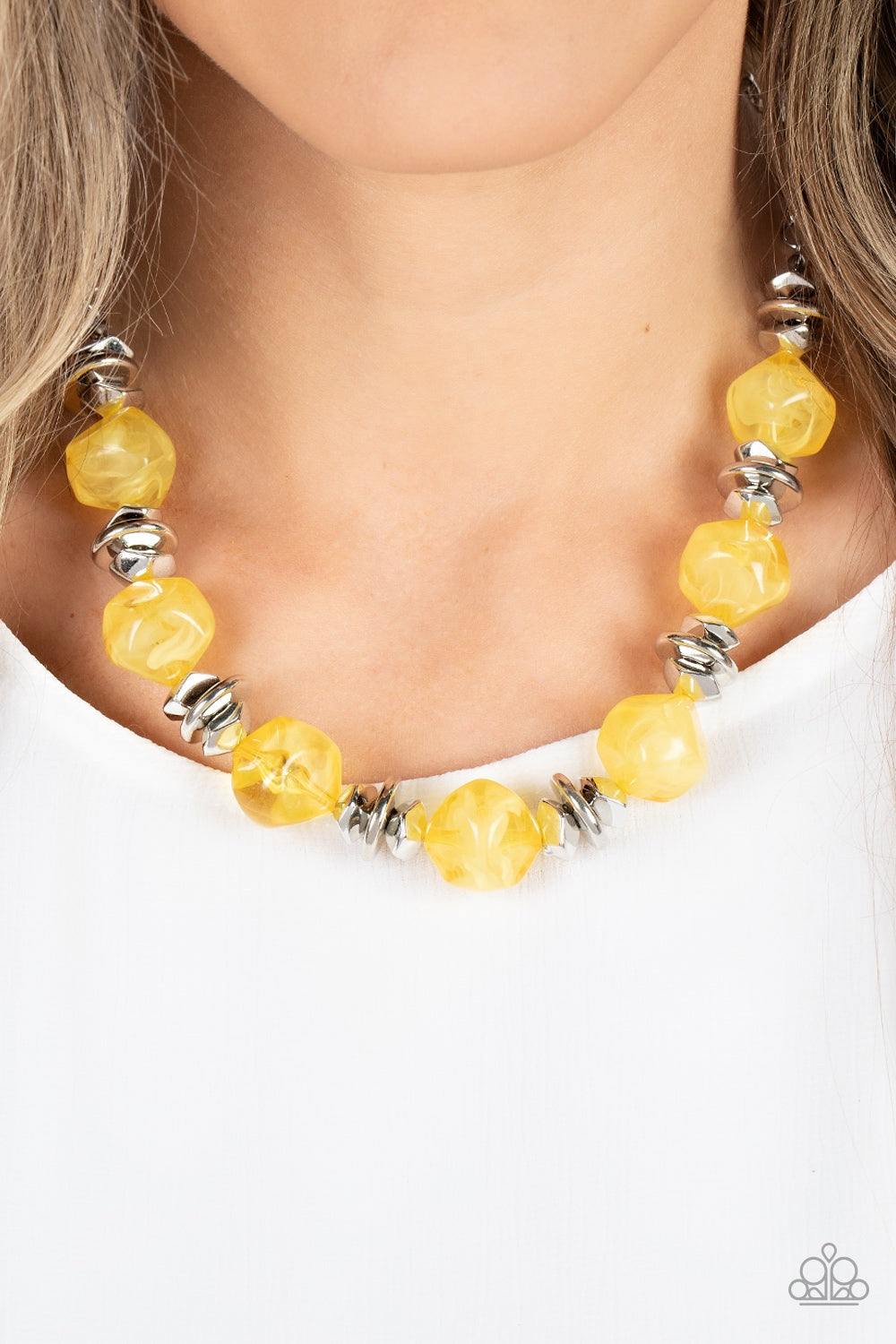 ISLAND ICE YELLOW-NECKLACE