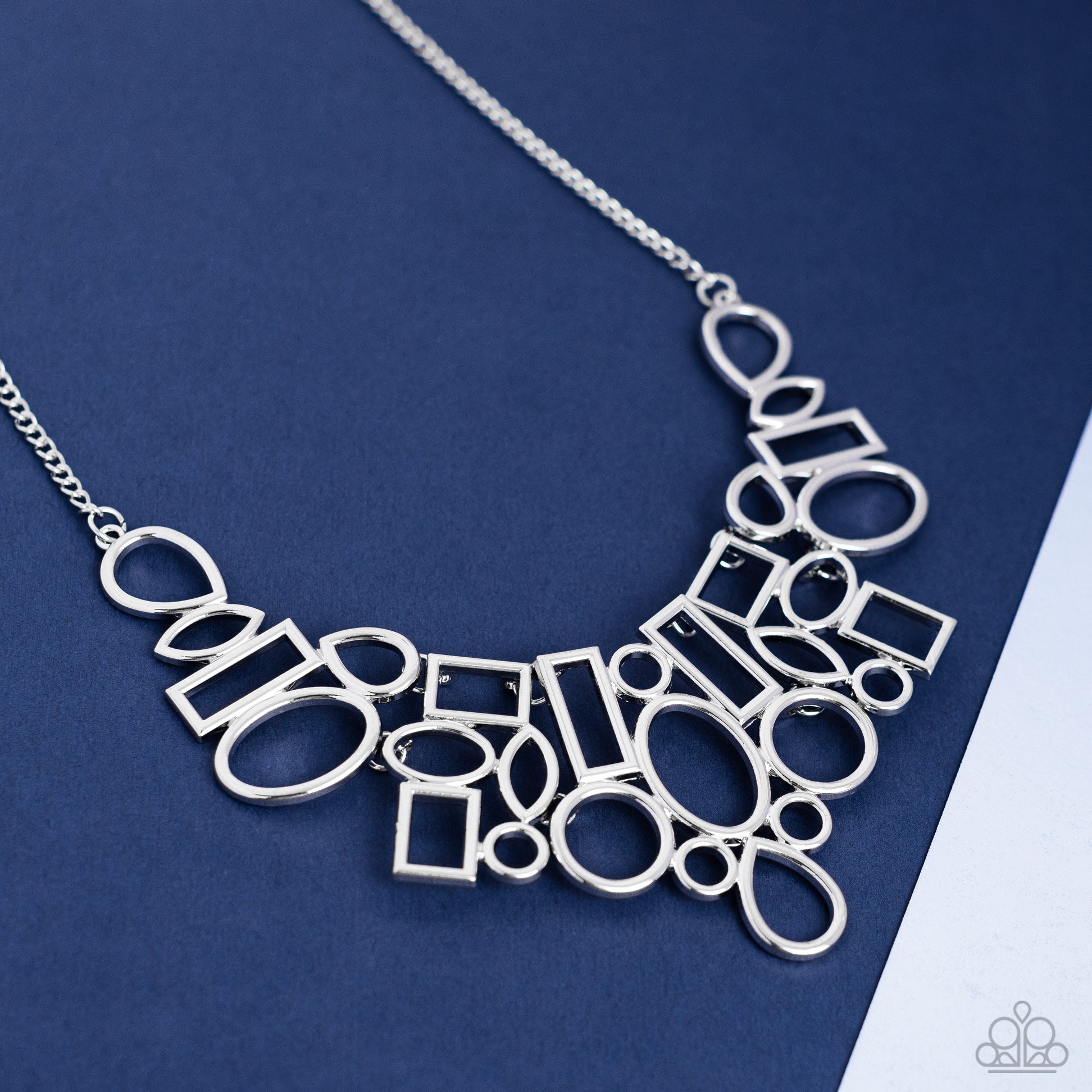 GEOMETRIC GRIT SILVER-NECKLACE