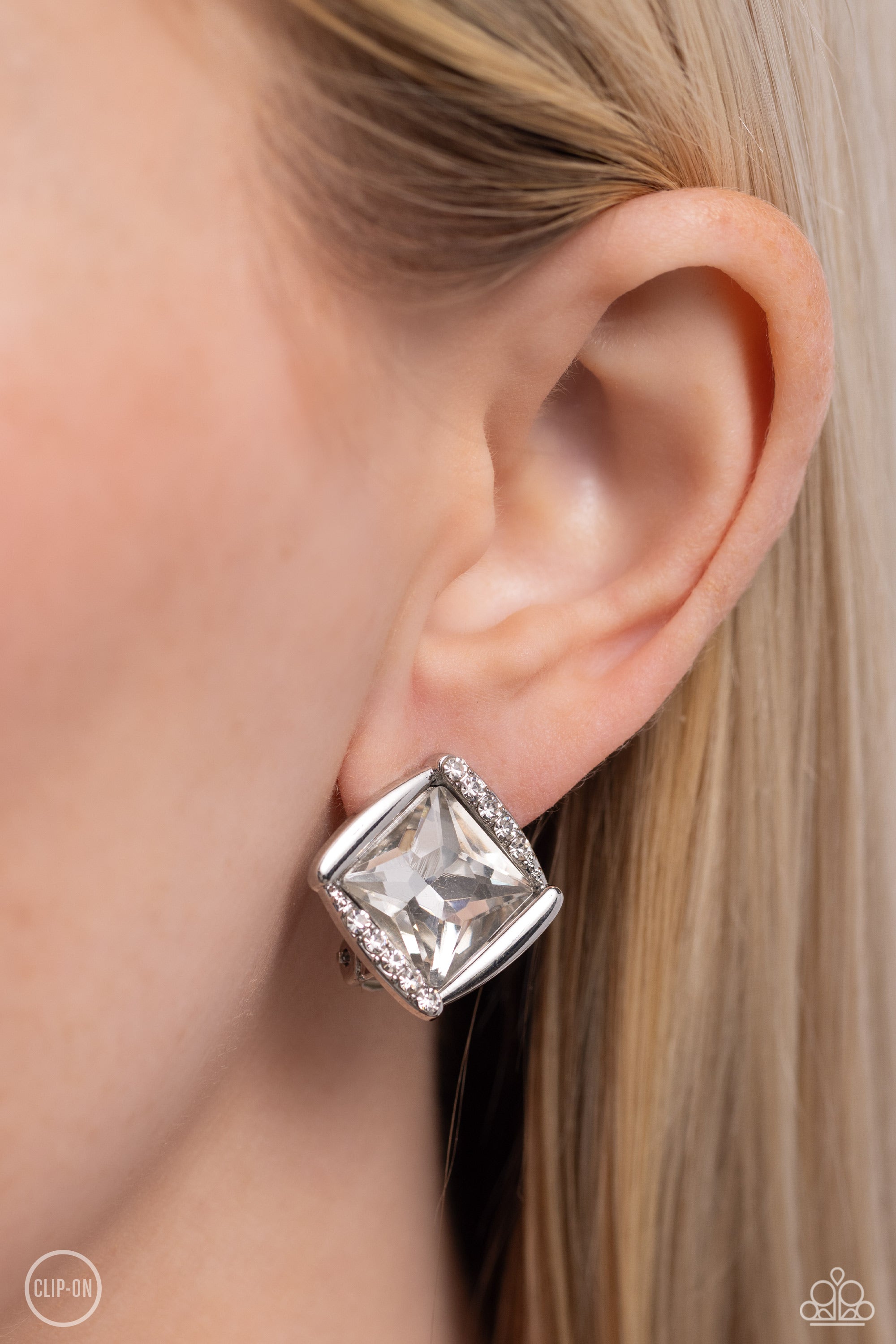 SPARKLE SQUARED WHITE-EARRINGS