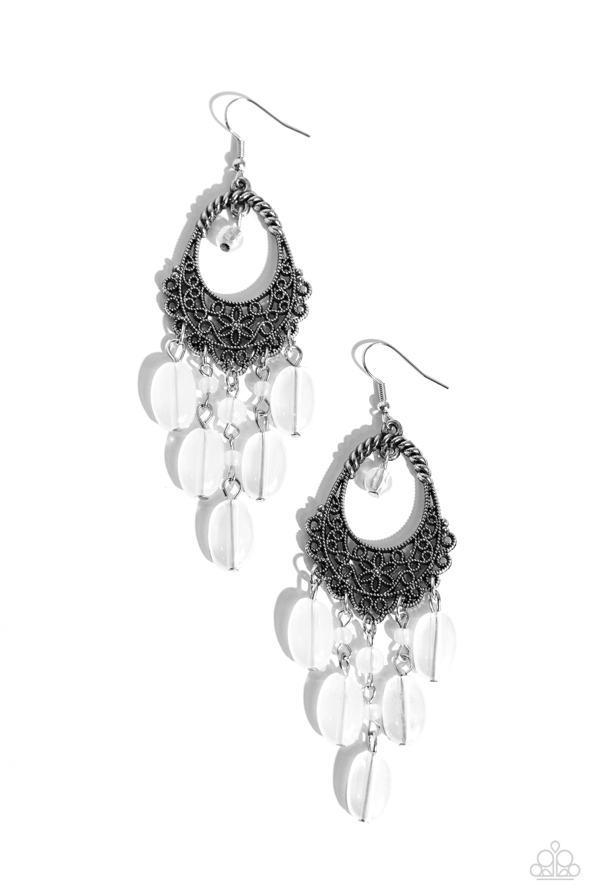 BOTANICAL ESCAPE WHITE-EARRINGS