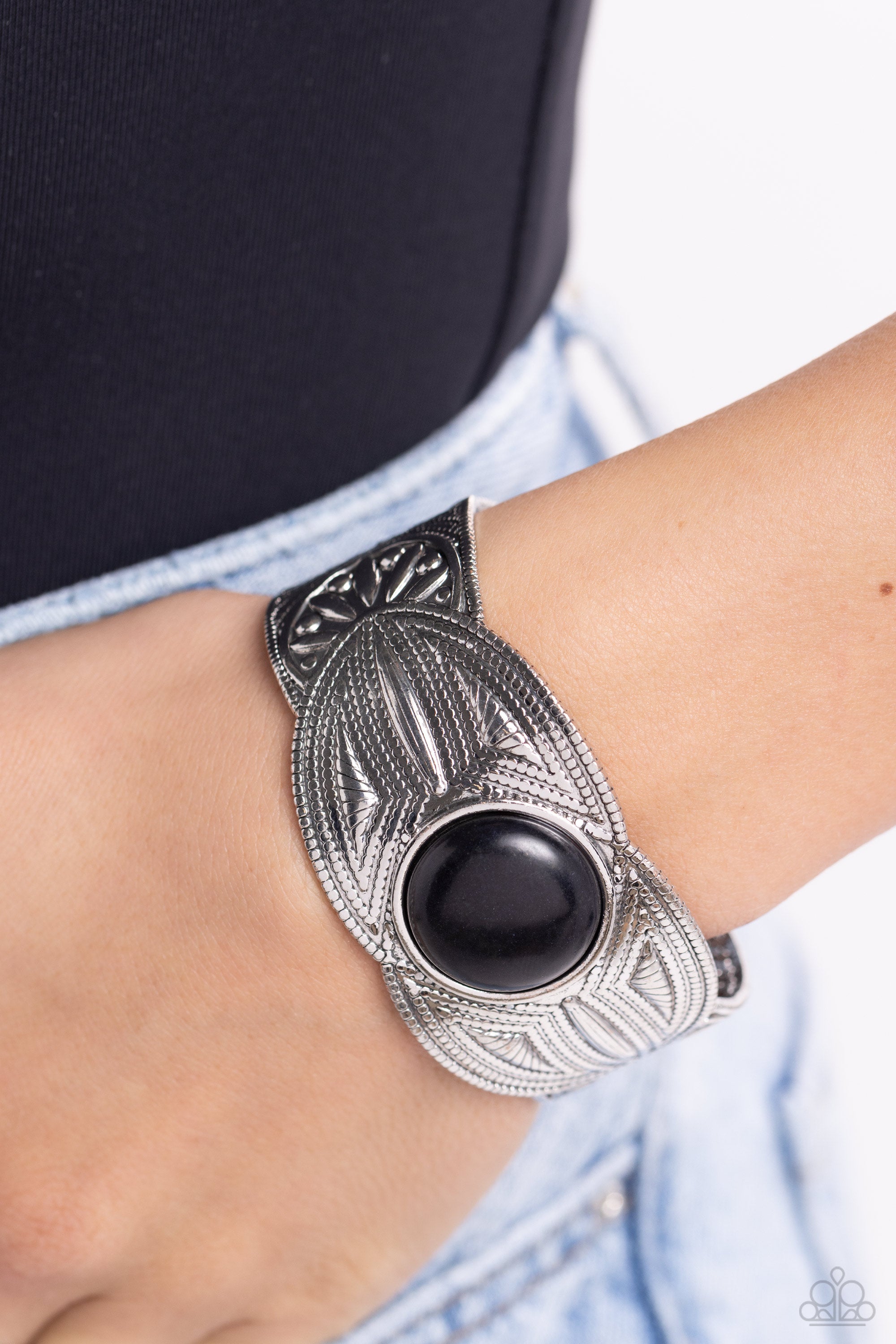 WESTERN ODYSSEY BLACK-BRACELET