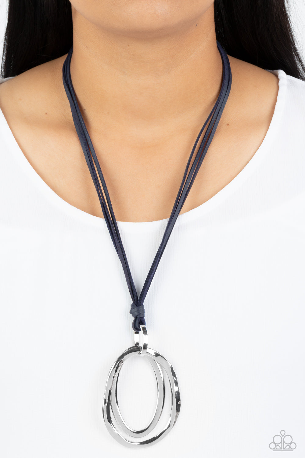 LONG OVAL-DUE BLUE-NECKLACE