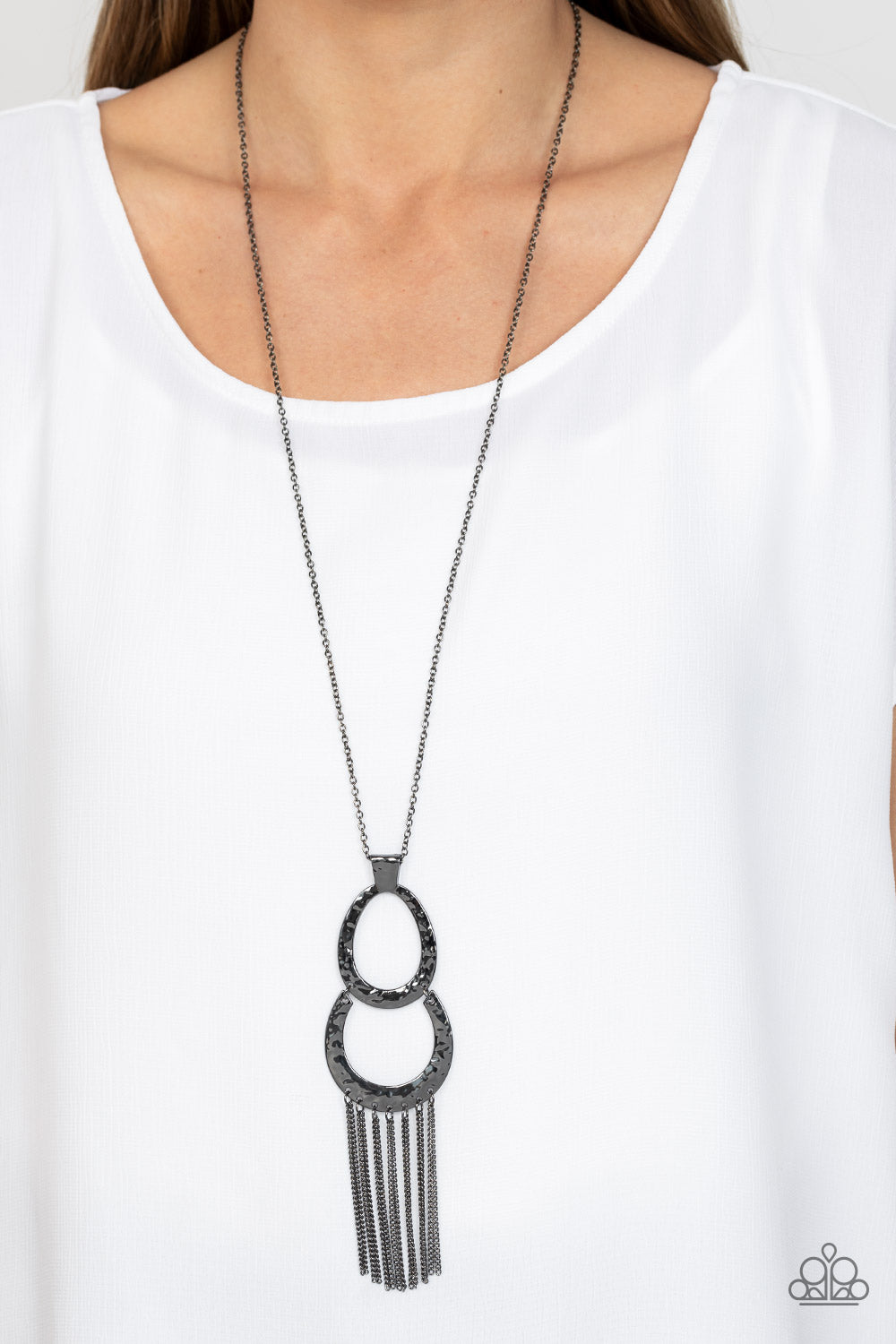 REELING IN RELICS BLACK-NECKLACE