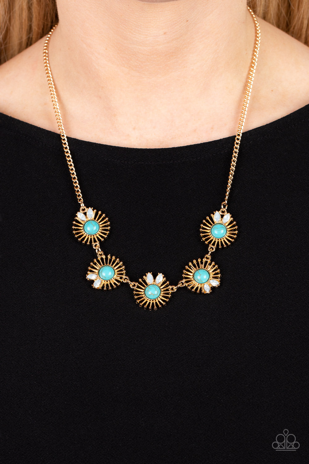 FULLY SOLAR-POWERED GOLD-NECKLACE