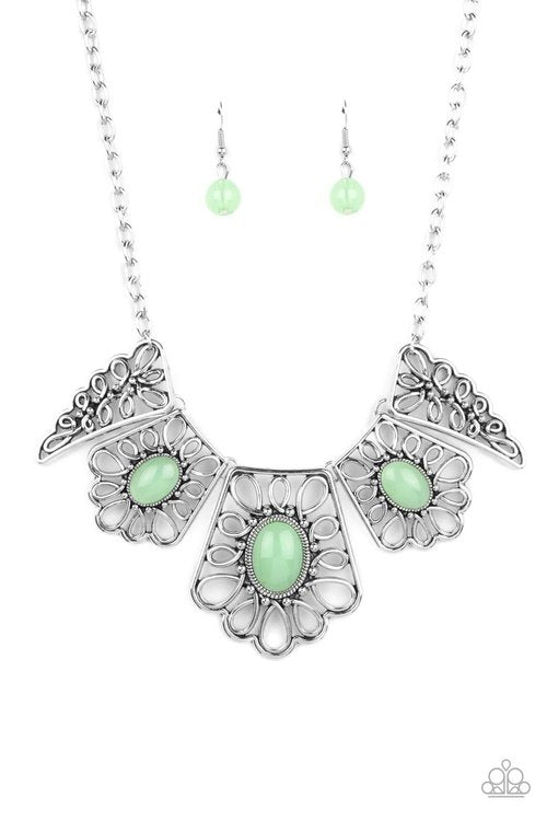 GLIMMERING GROVES GREEN-NECKLACE