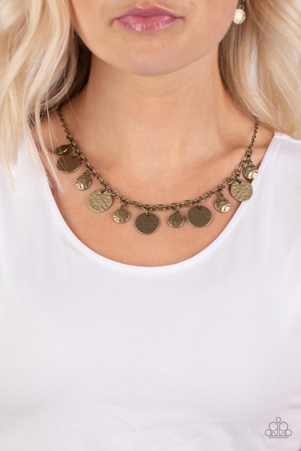 MODEL MEDALLIONS BRASS-NECKLACE