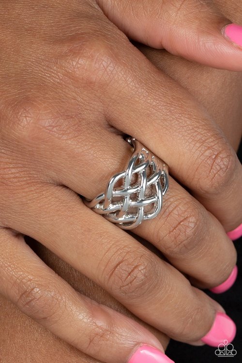 THE ONE THAT KNOT AWAY SILVER-RING