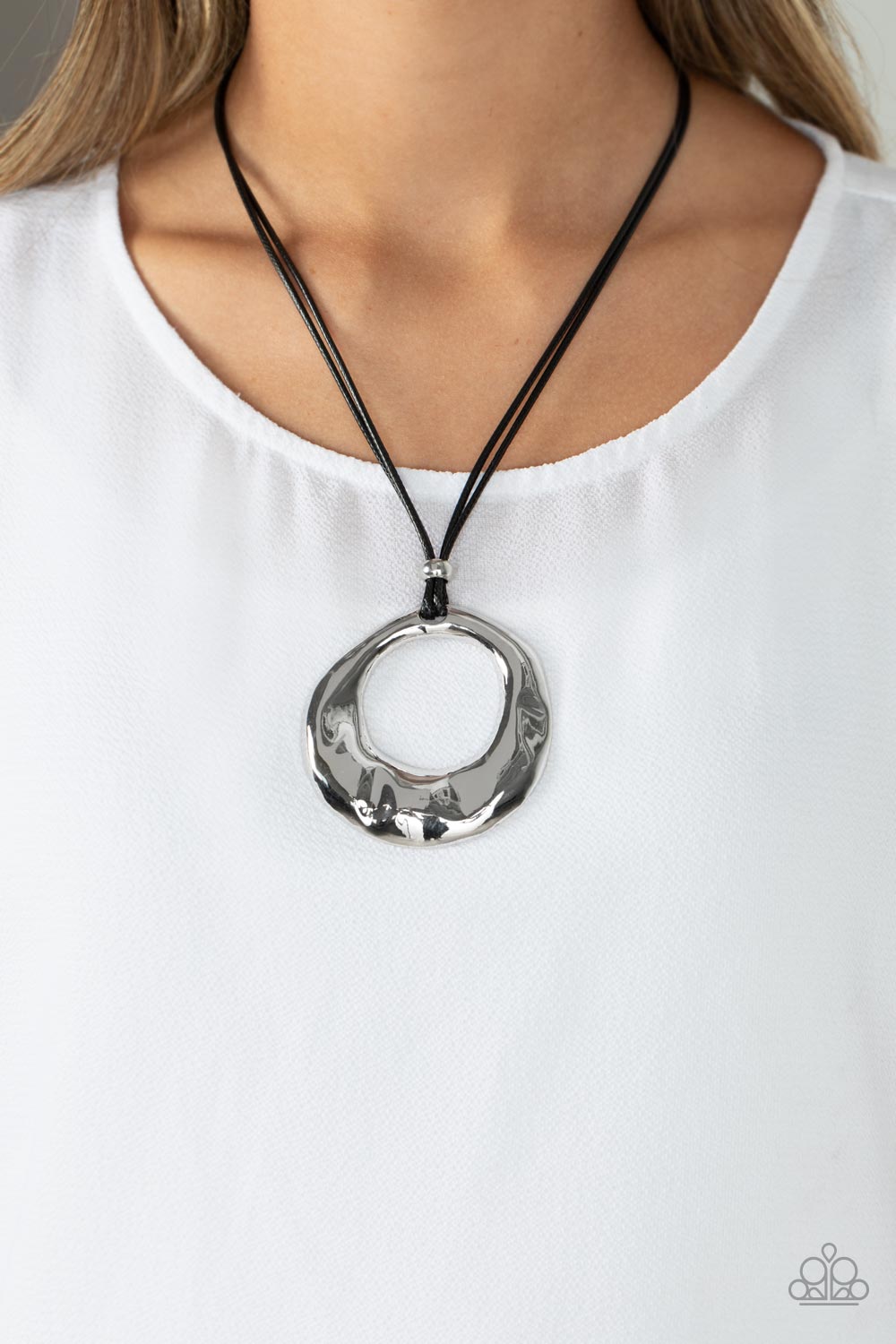 TECTONIC TREASURE SILVER-NECKLACE