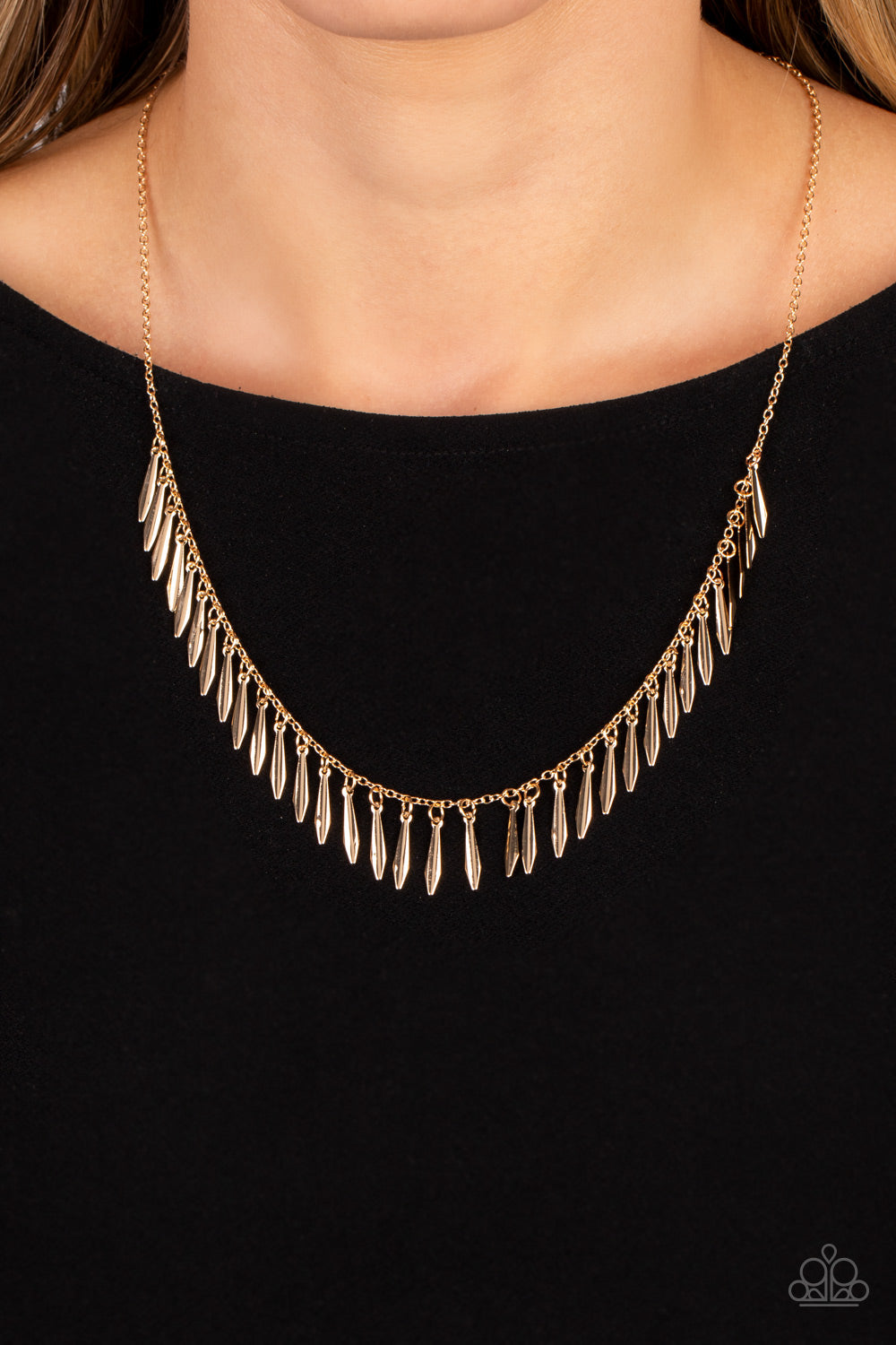 STRIKING SHEEN GOLD-NECKLACE