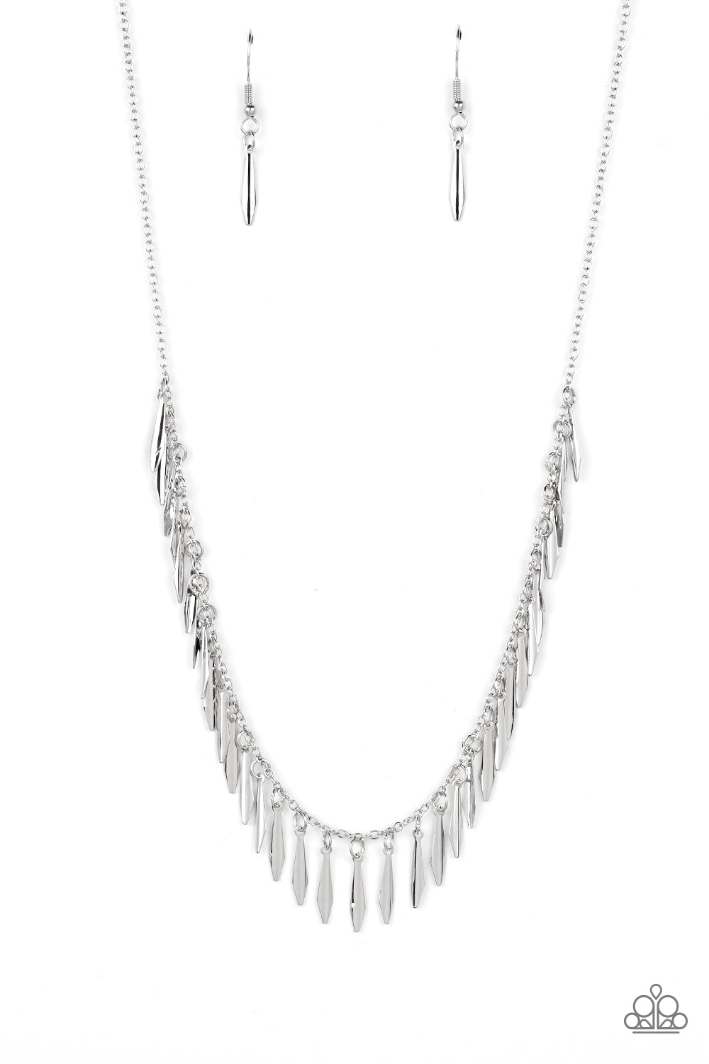 STRIKING SHEEN SILVER-NECKLACE