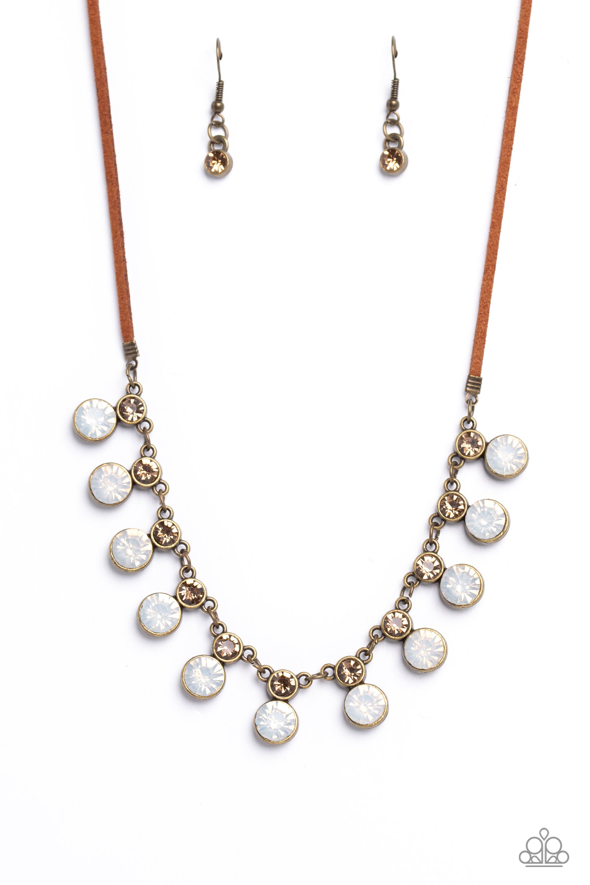 COLOR ME CHIC BRASS-NECKLACE