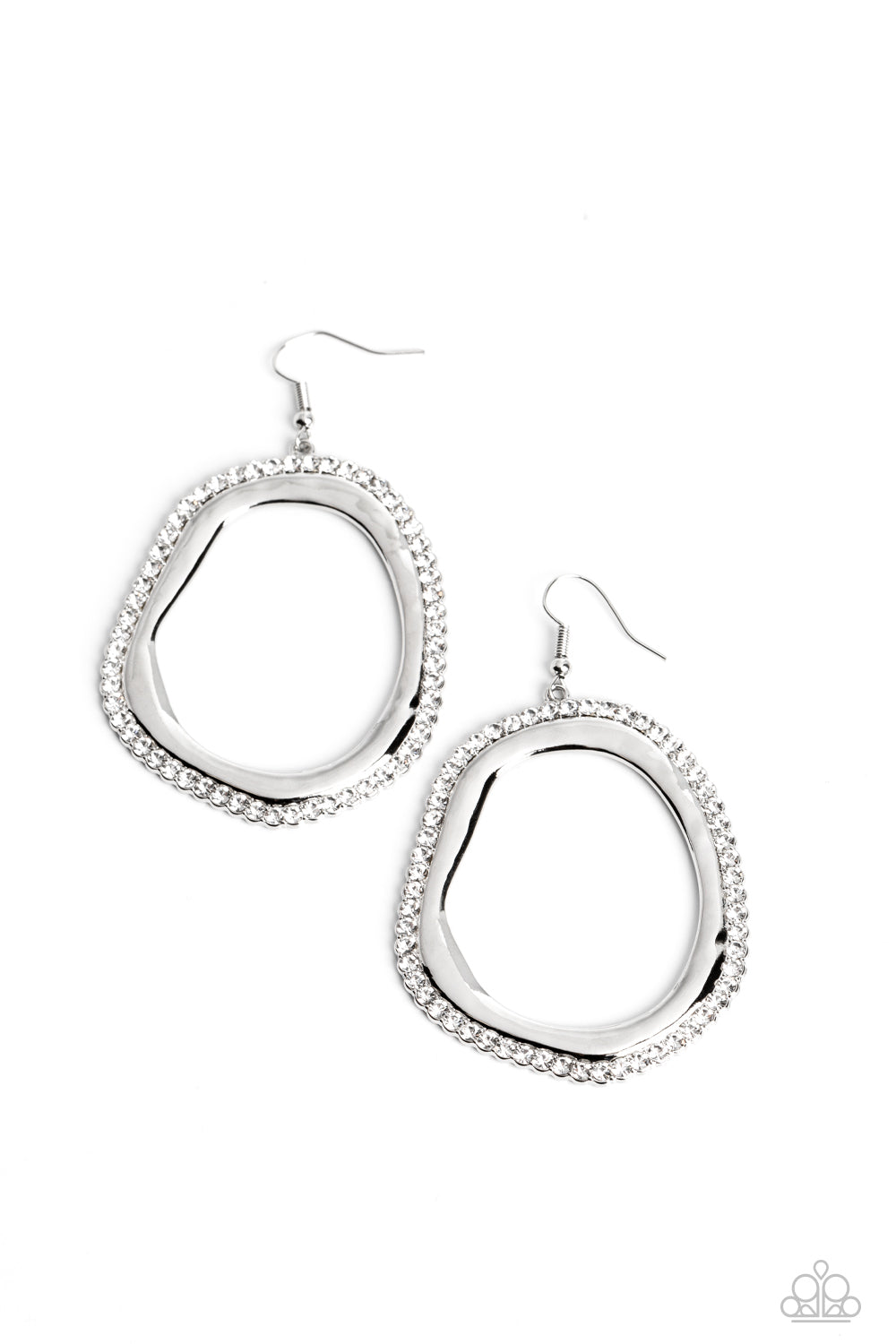 SCINTILLATING SHAREHOLDER WHITE-EARRINGS