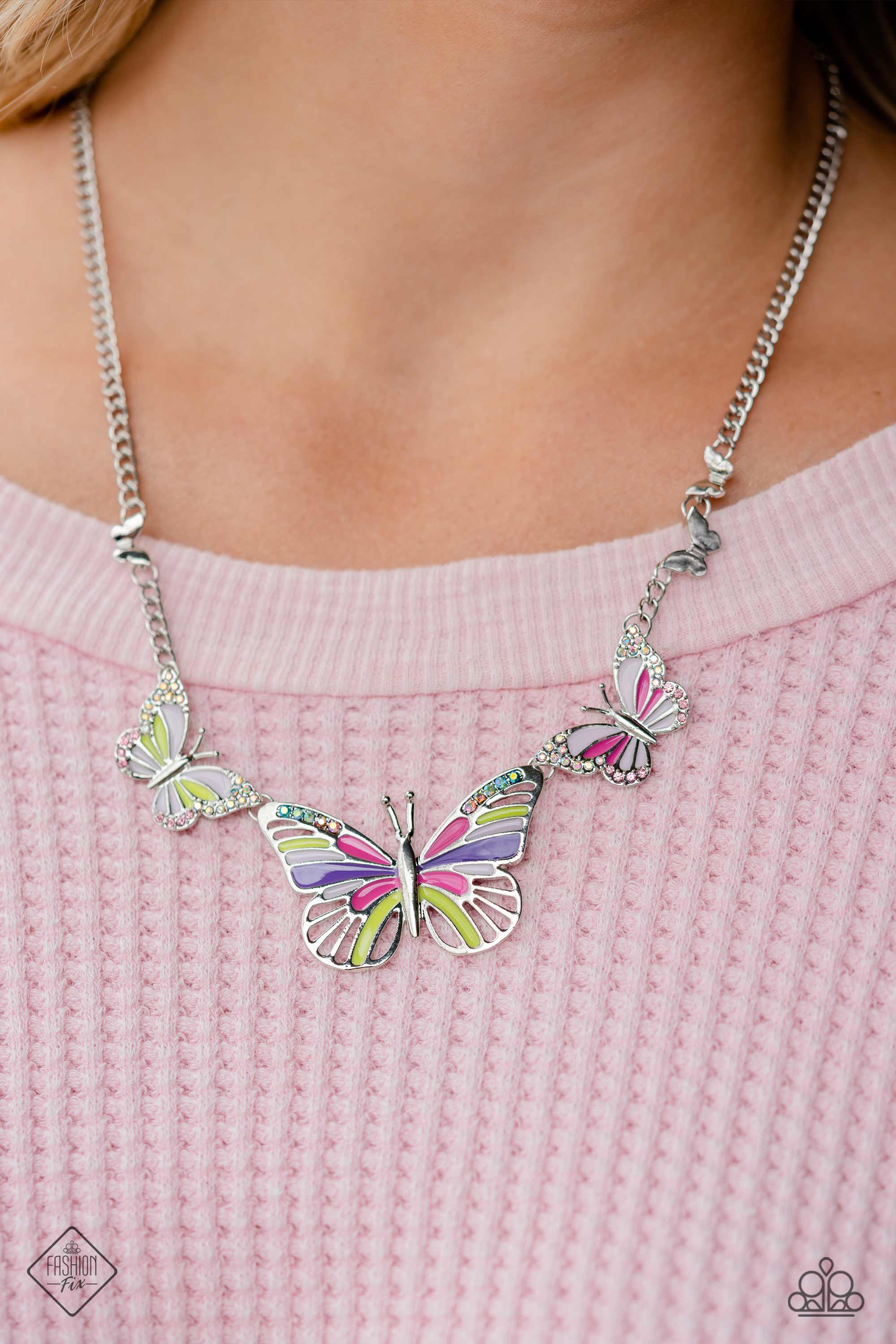 THE FLIGHT DIRECTION MULTI-NECKLACE