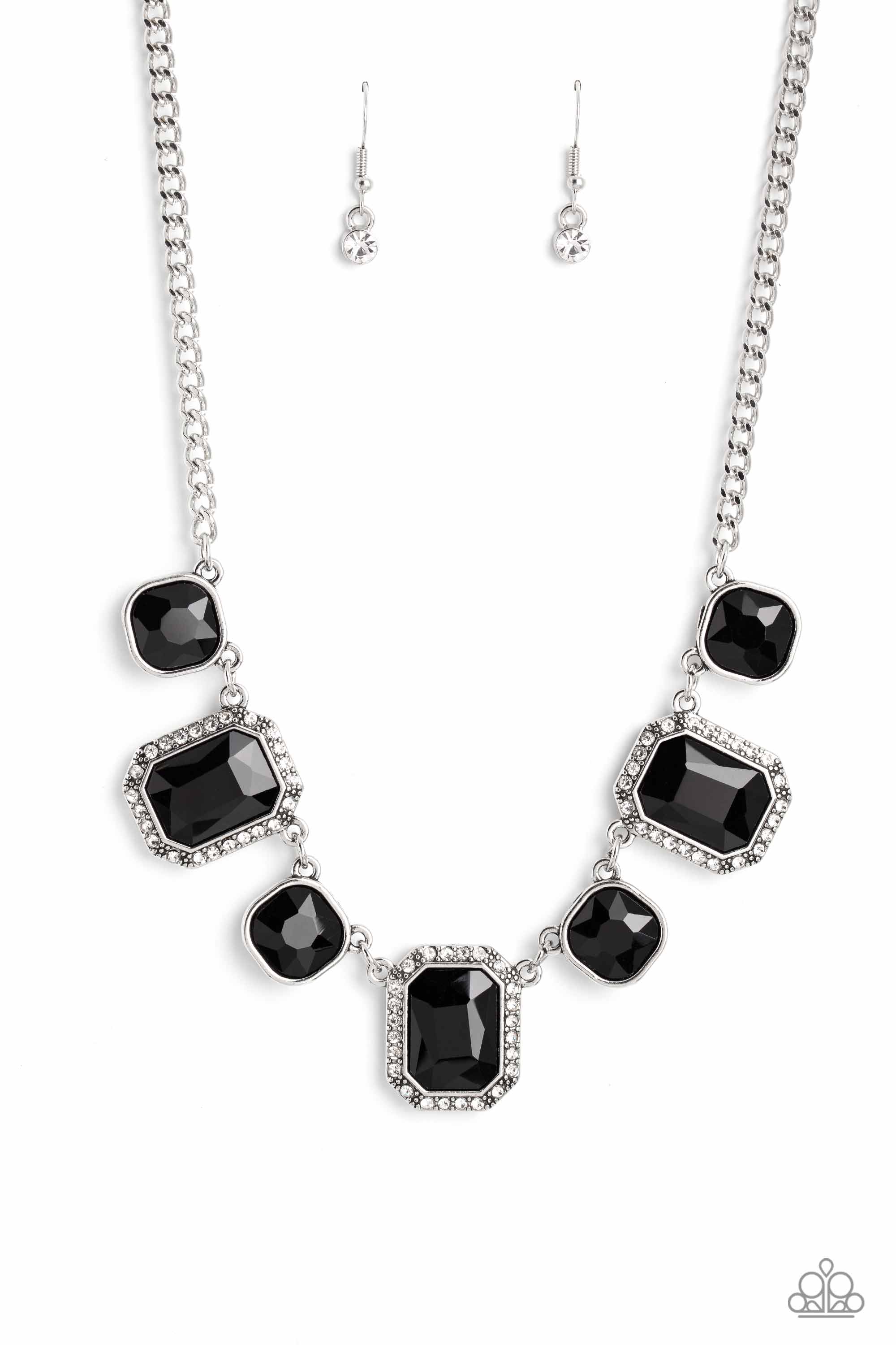 ROYAL RUMBLE BLACK-NECKLACE