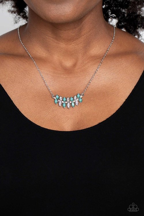 LUSTROUS LAURELS GREEN-NECKLACE