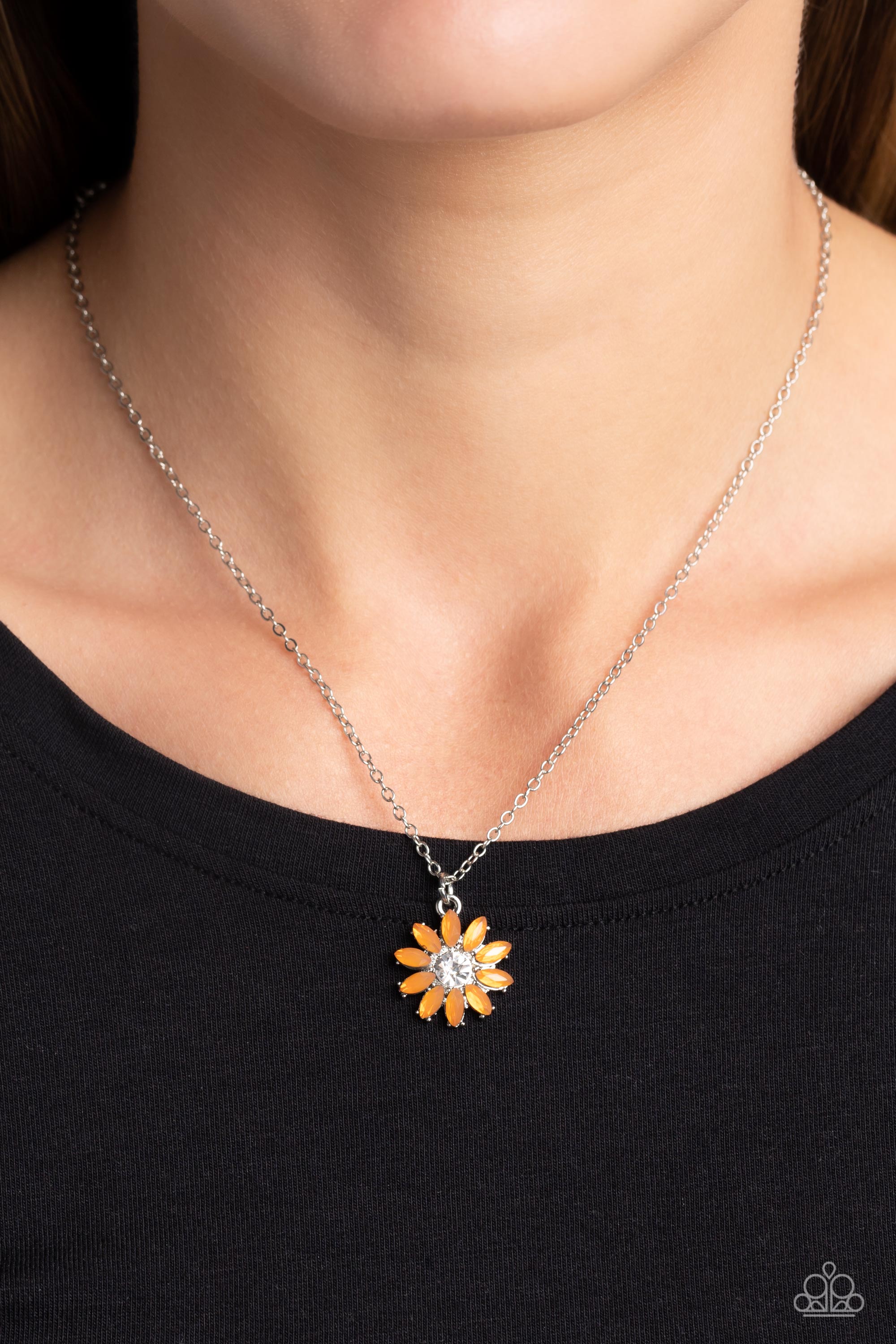 DAISY DIVA ORANGE-NECKLACE