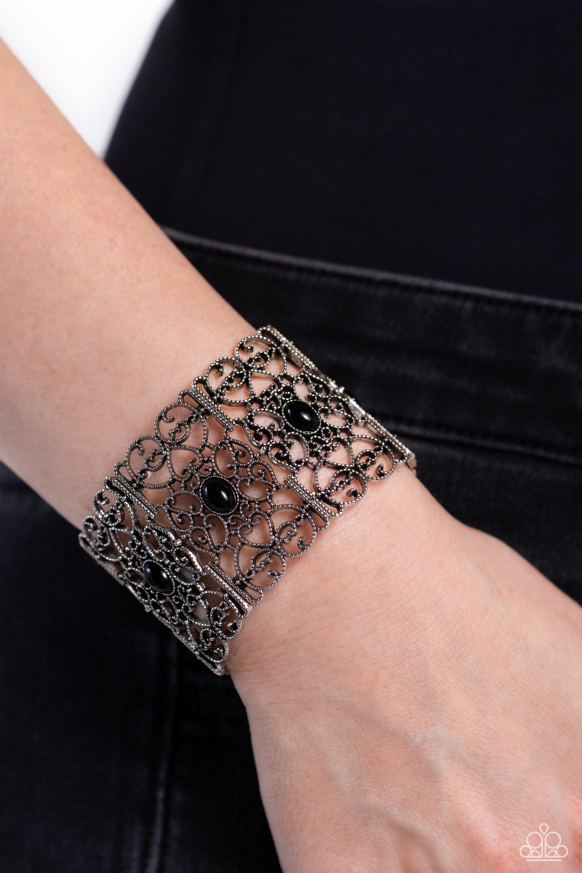 FAIREST FILIGREE BLACK-BRACELET