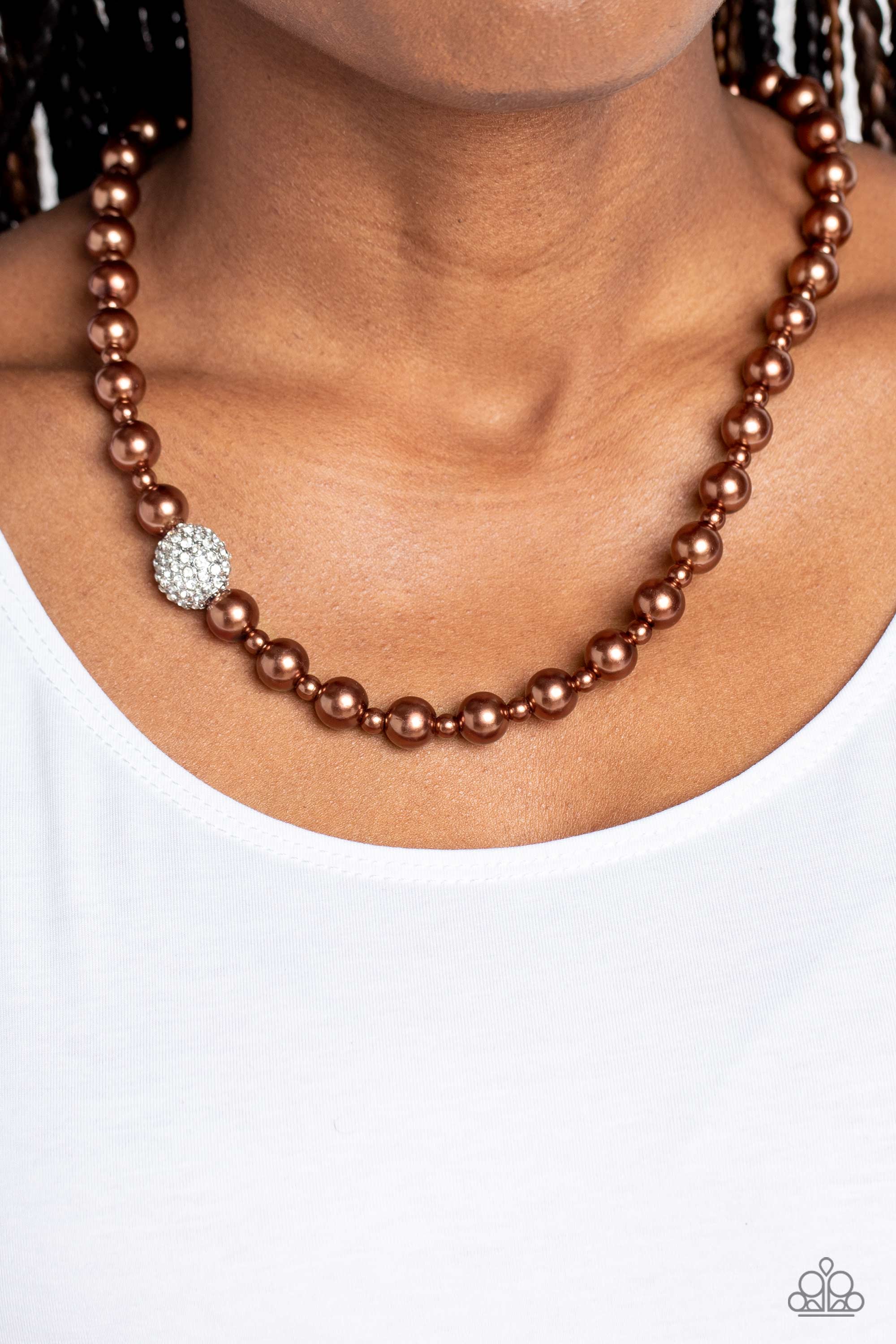 COUNTESS CHIC BROWN-NECKLACE