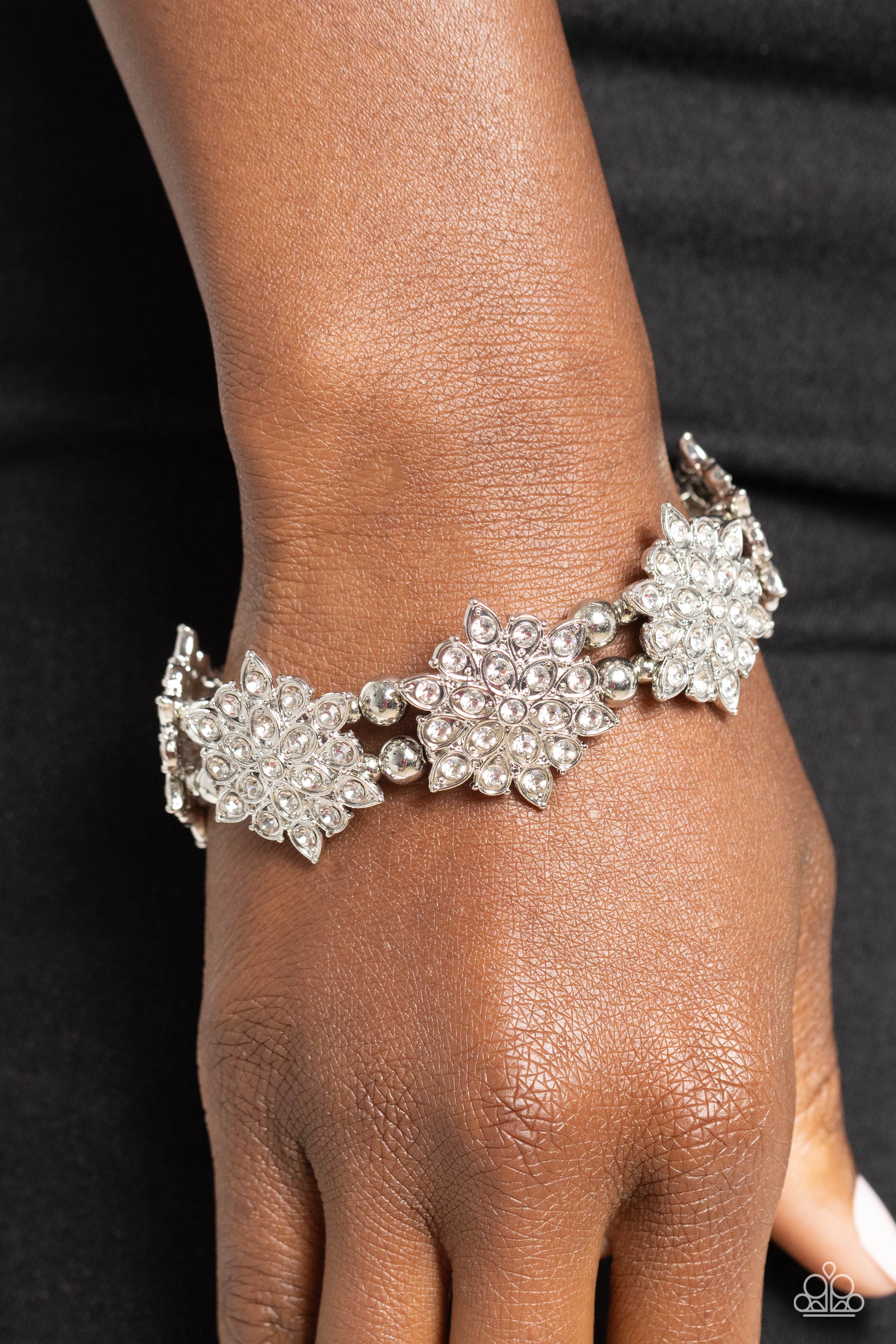 SCINTILLATING SNOWFLAKES WHITE-BRACELET