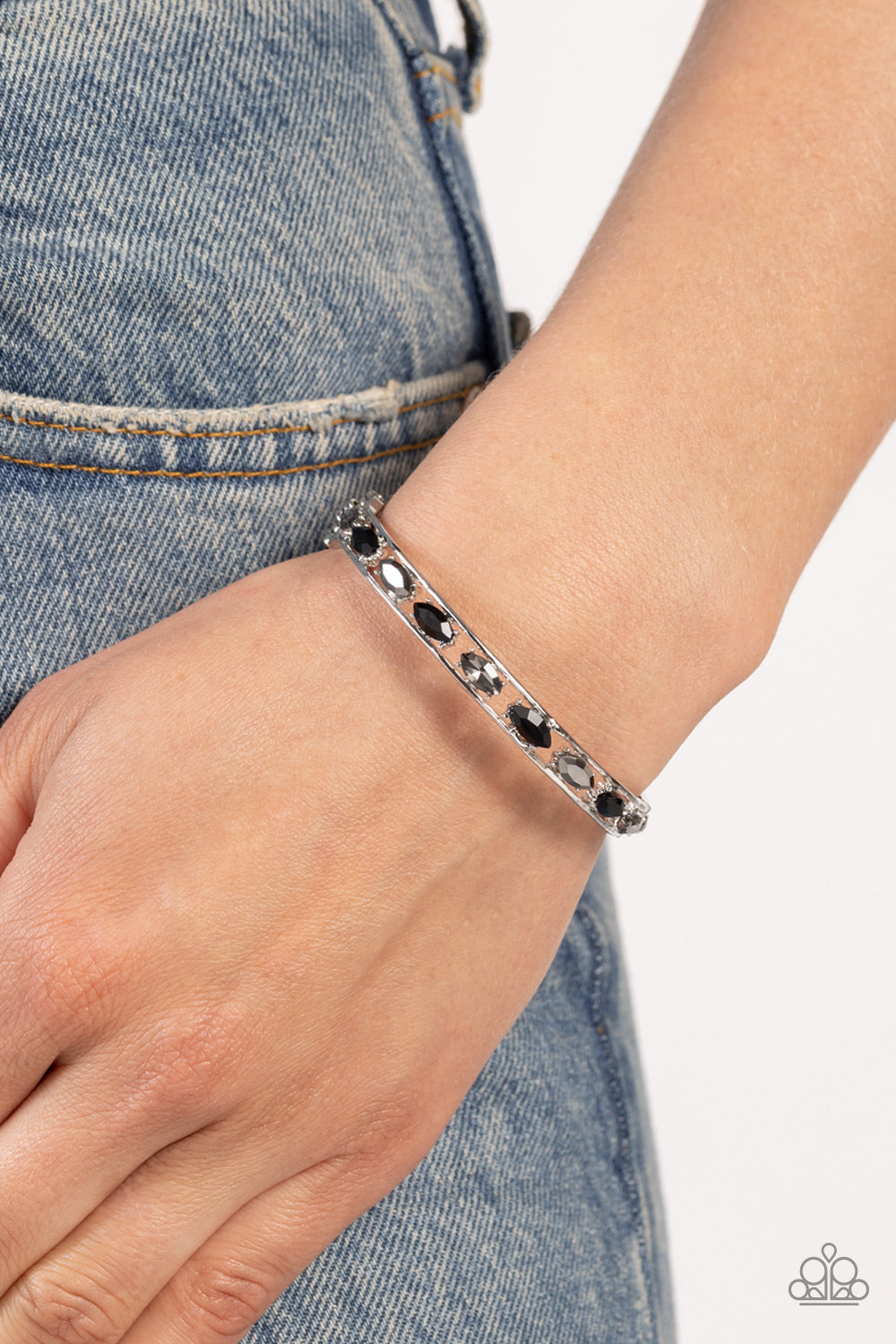 THE GEM GENIE BLACK-BRACELET