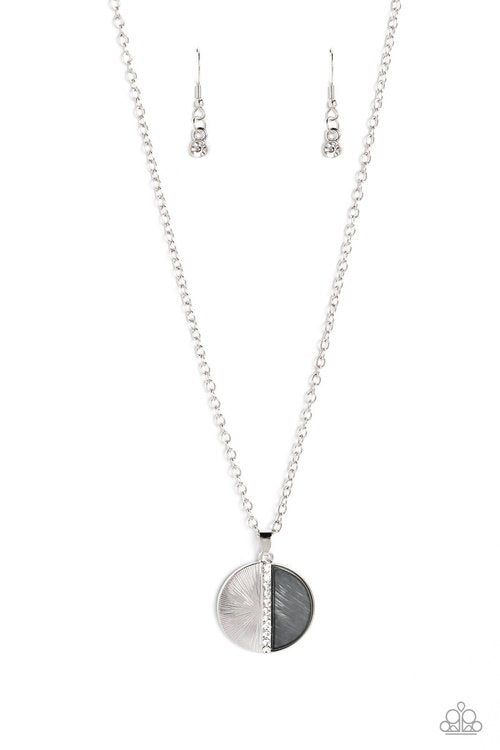 CAPTIVATING CONTRAST SILVER-NECKLACE